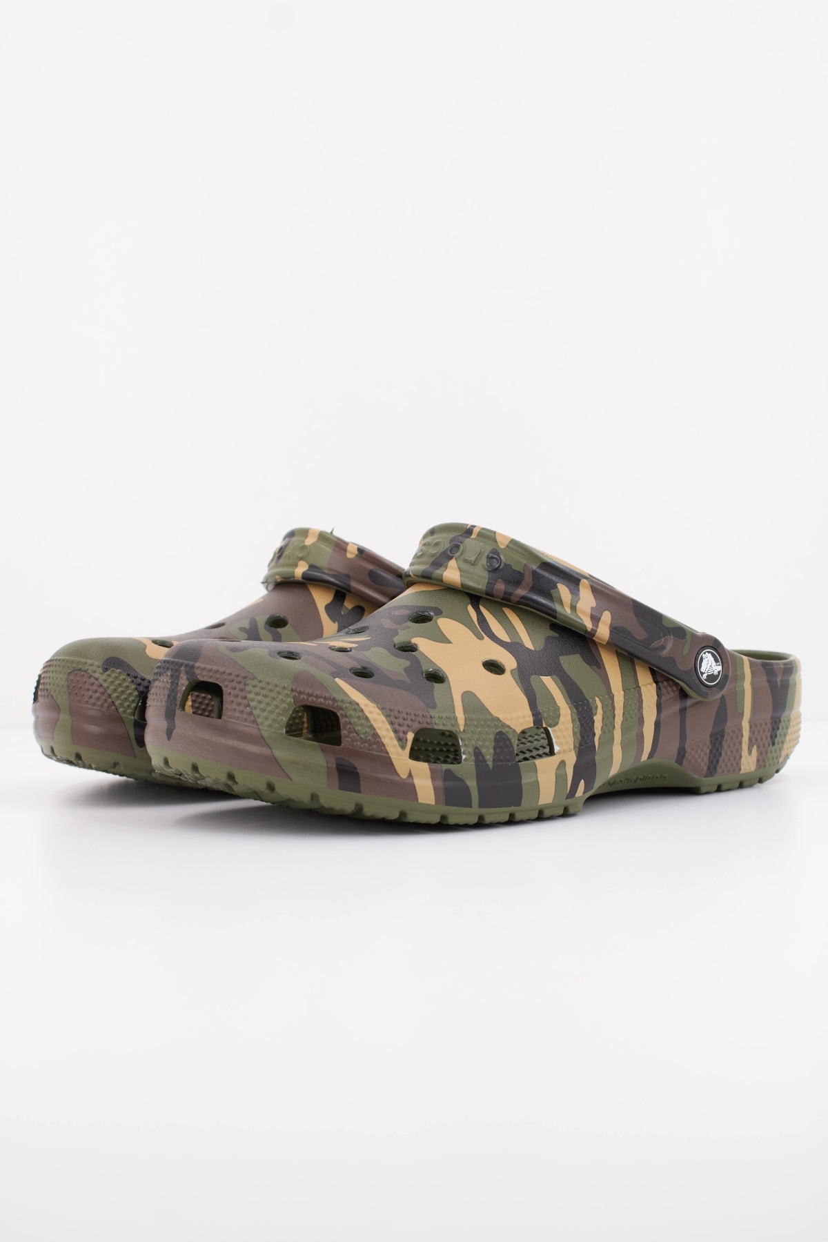 CROCS CLASSIC CAMOUFLAGE U en color VERDE (2)