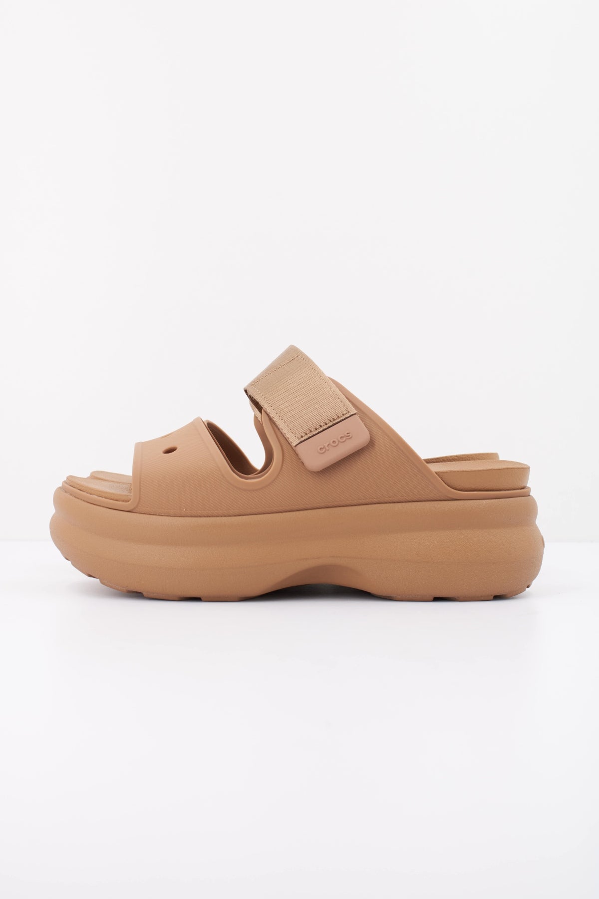 CROCS SOHO TWO STRAP en color MARRON (1)