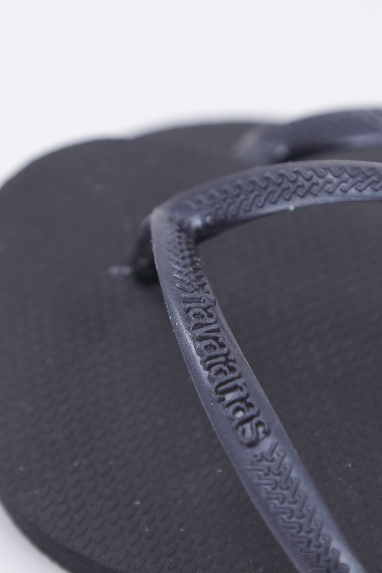 HAVAIANAS SLIM en color NEGRO (4)