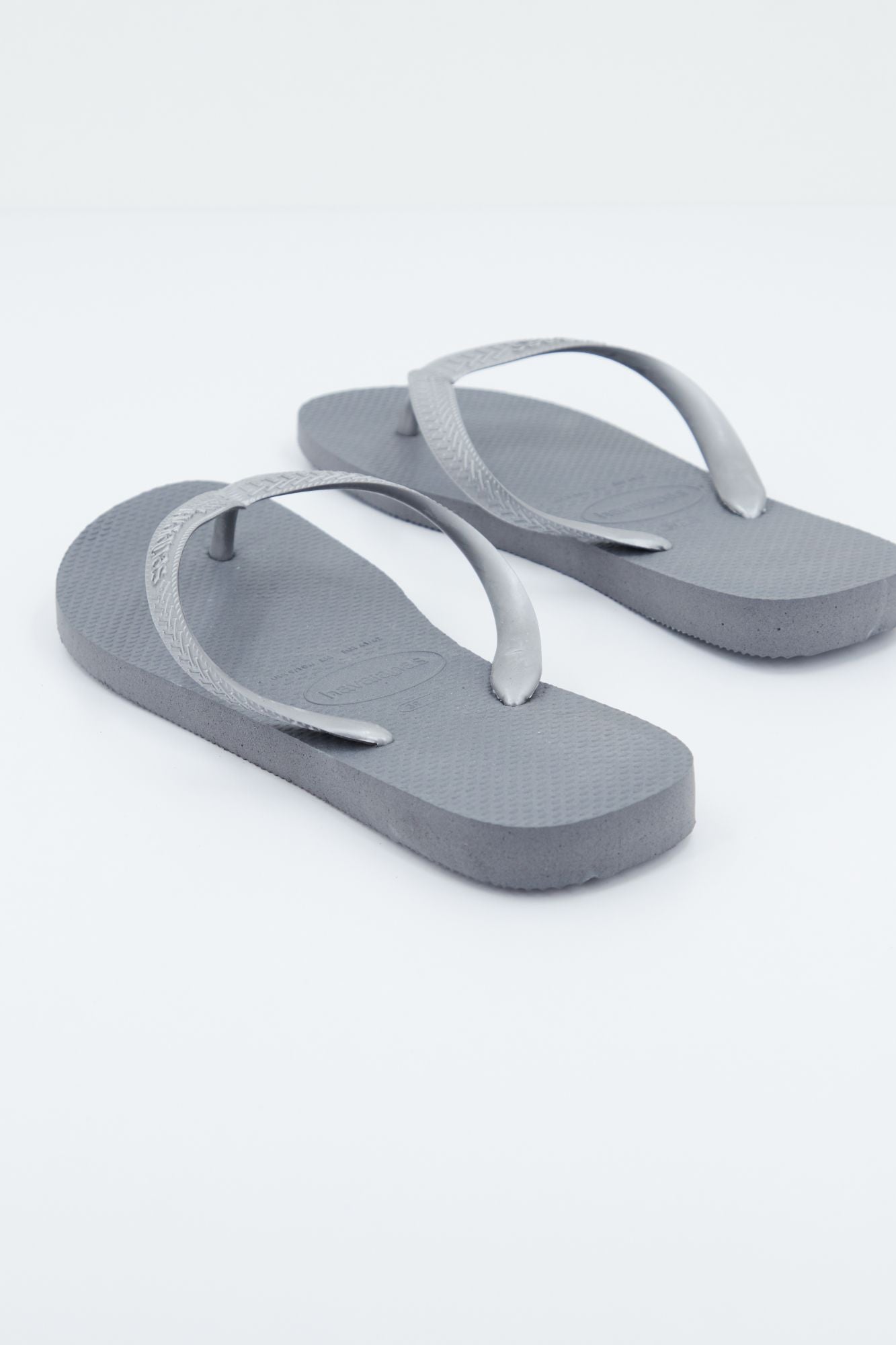 HAVAIANAS TOP TIRAS en color GRIS (4)