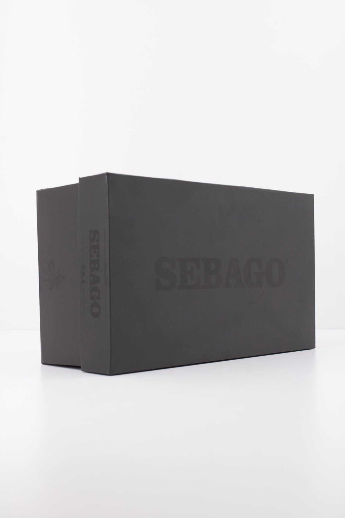 SEBAGO MOCASIN CALSSIC DAN en color NEGRO (6)