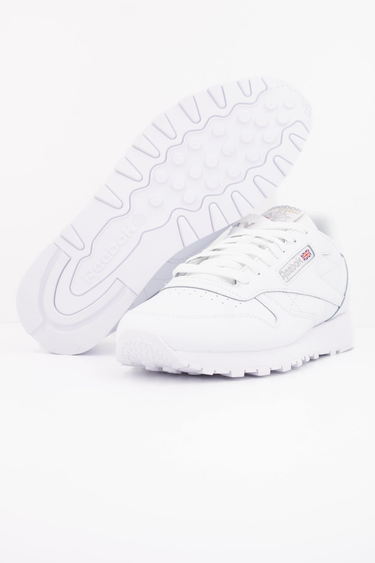 REEBOK CLASSIC LEATHER en color BLANCO (5)