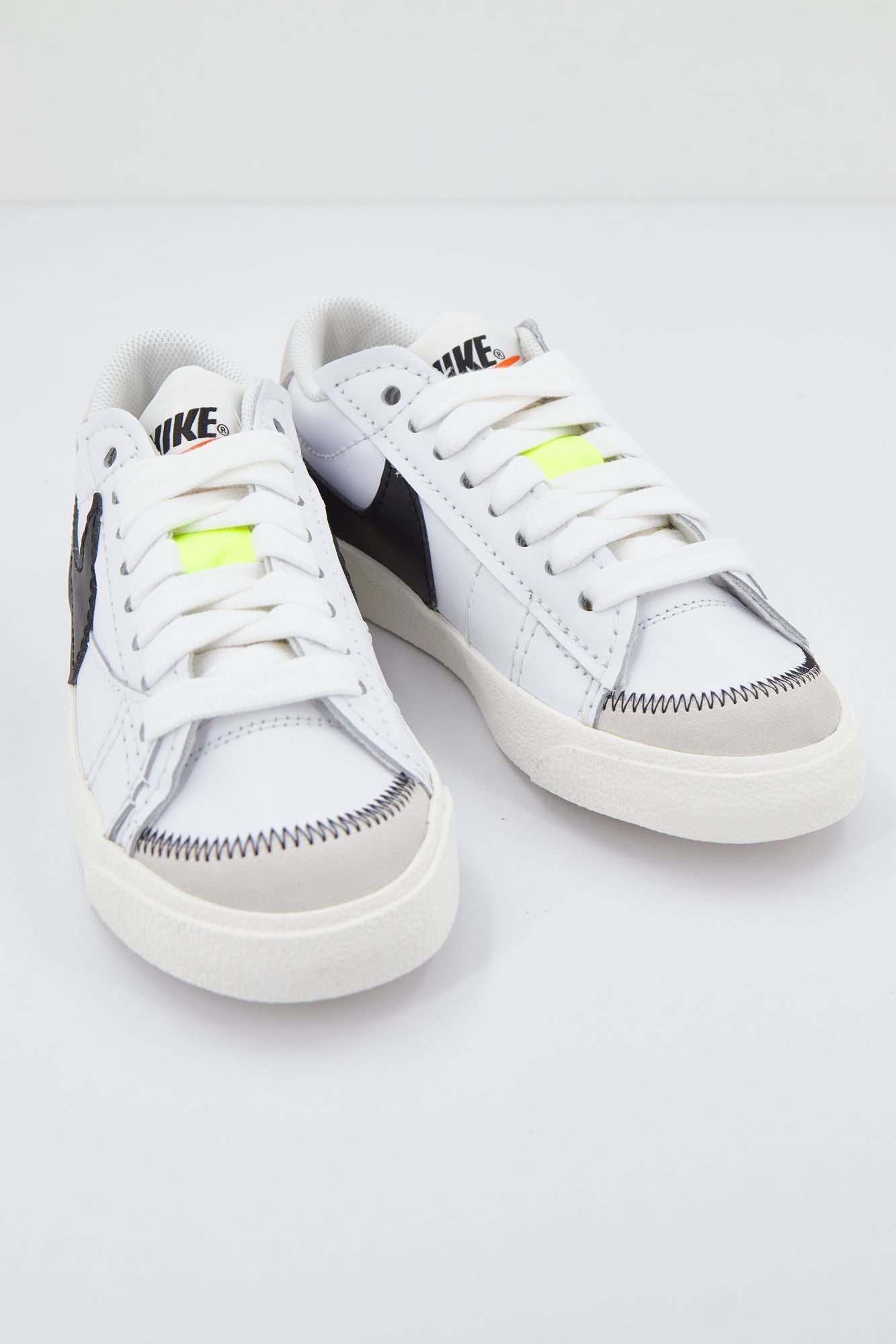 NIKE DQ1470  en color BLANCO (4)