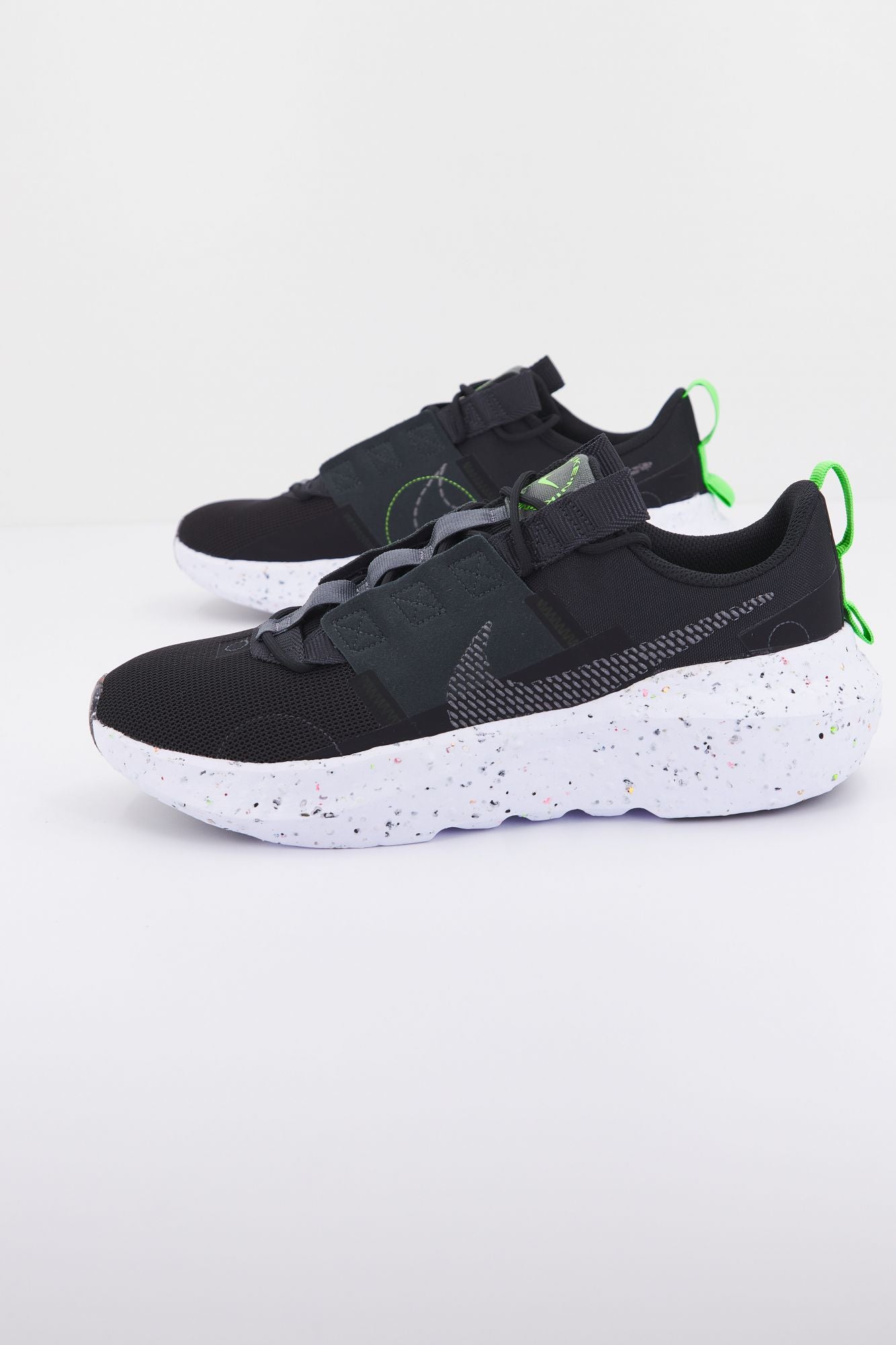 NIKE DB2477 en color NEGRO (1)
