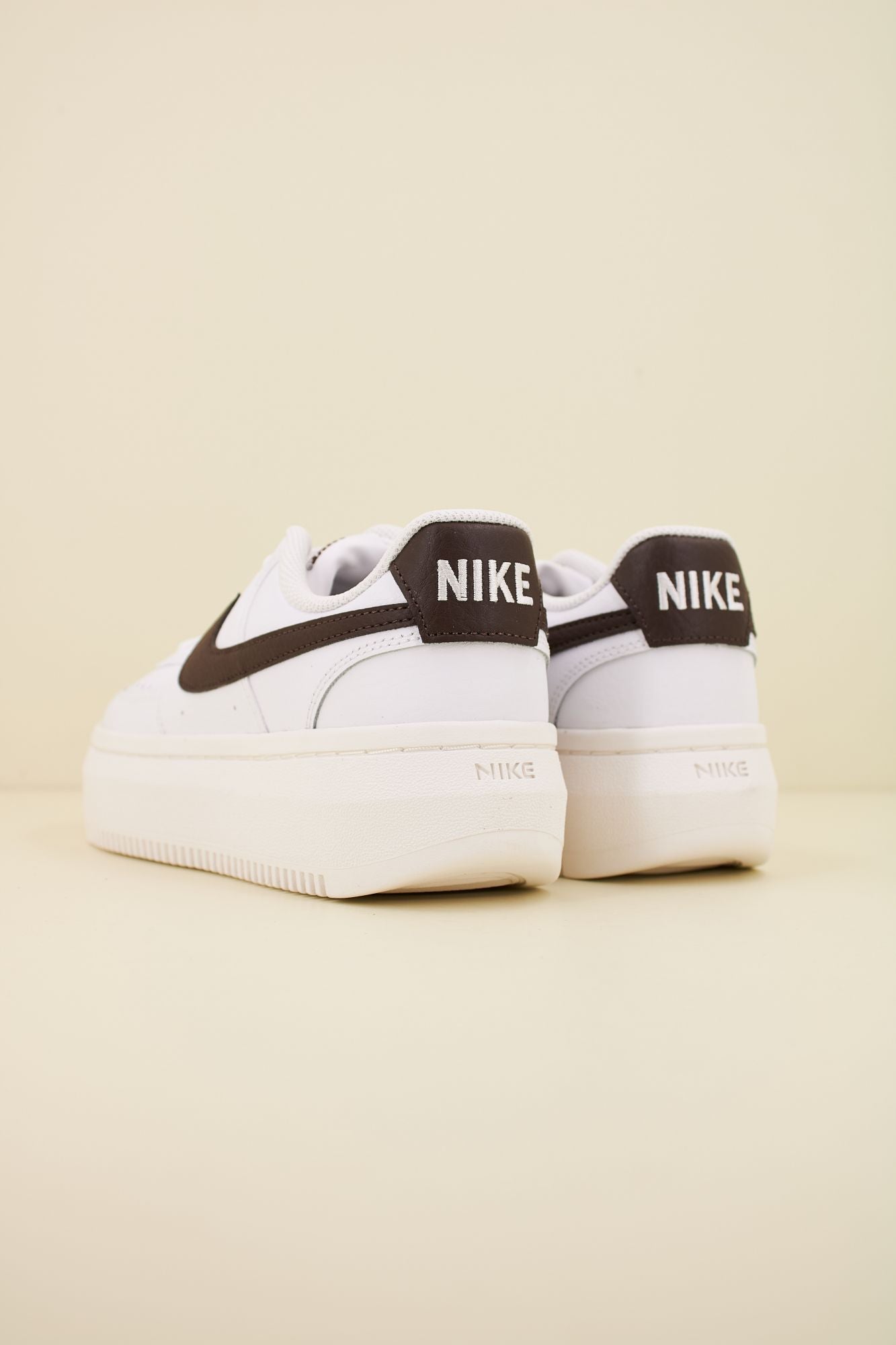 NIKE COURT VISION ALTA en color BLANCO (3)