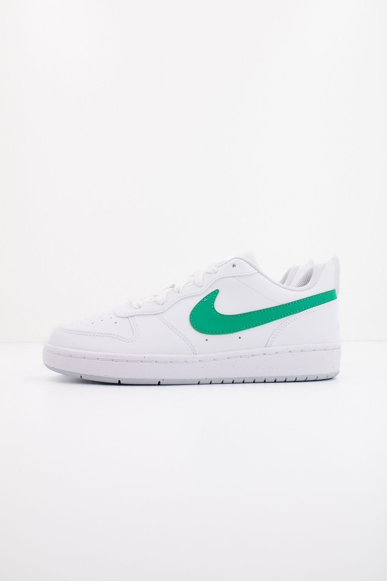 NIKE COURT BOROUGH LOW RECRA en color BLANCO (1)
