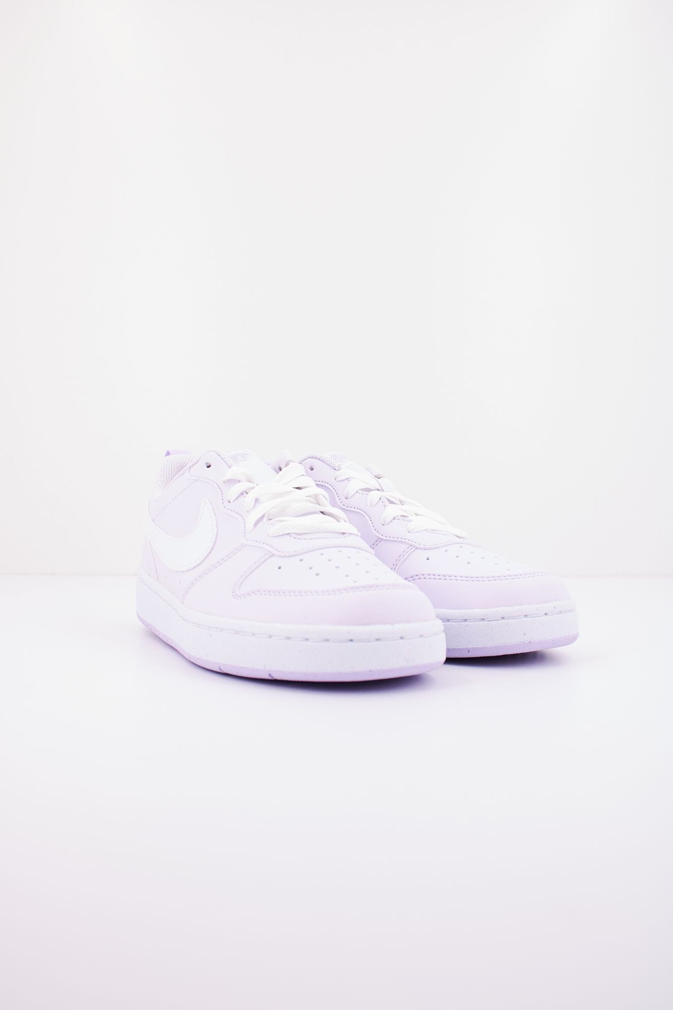 NIKE BOROUGH LOW RECRA en color VIOLETA (2)