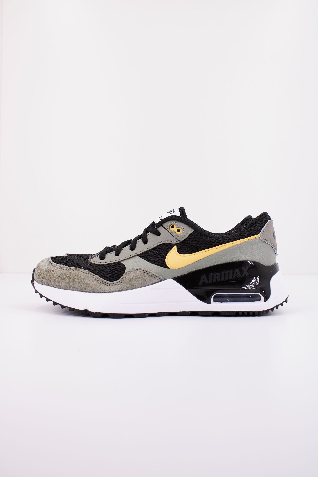 NIKE MAX SYSTM en color NEGRO (1)
