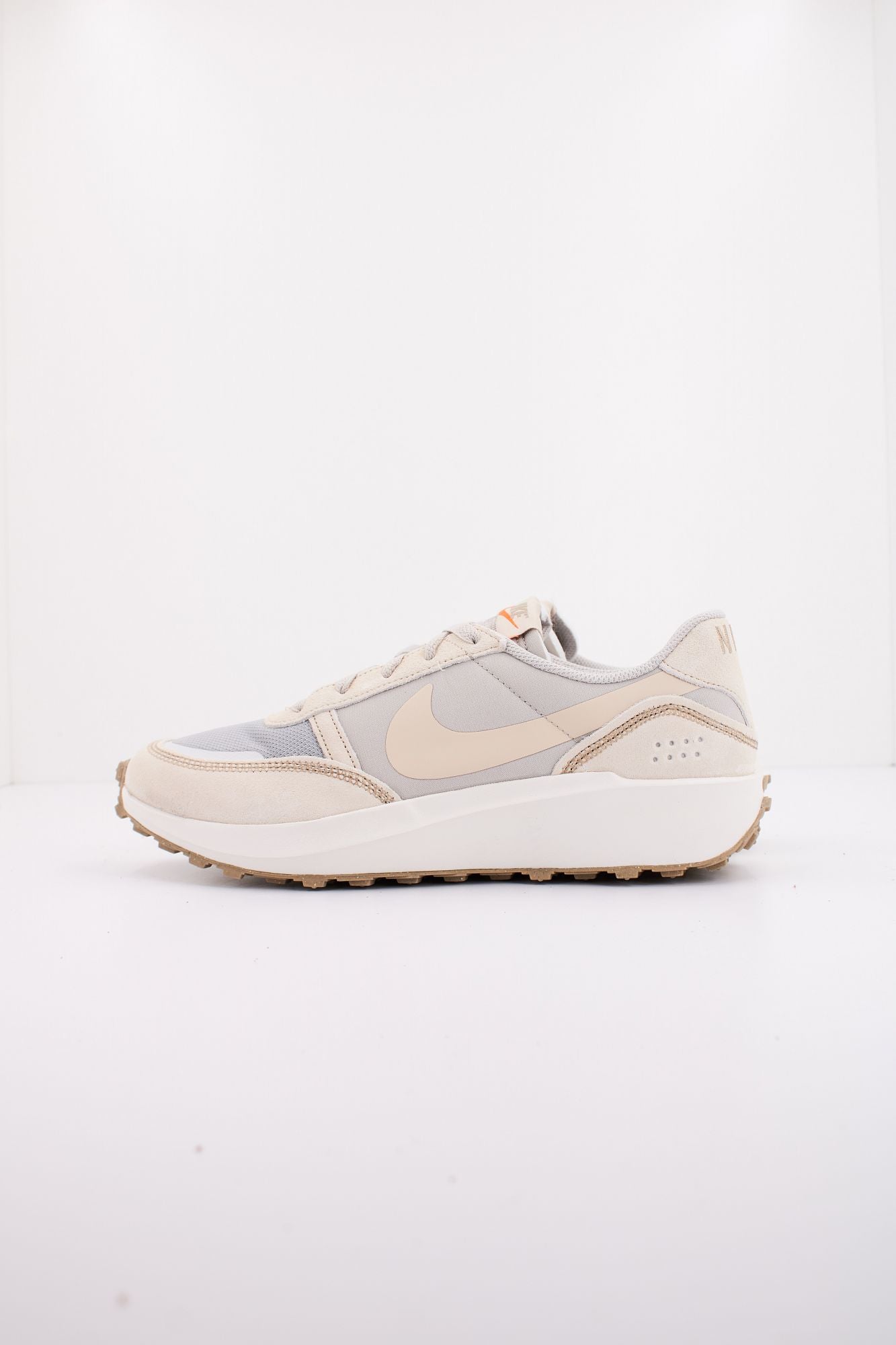 NIKE WAFFLE DEBUT en color GRIS (1)