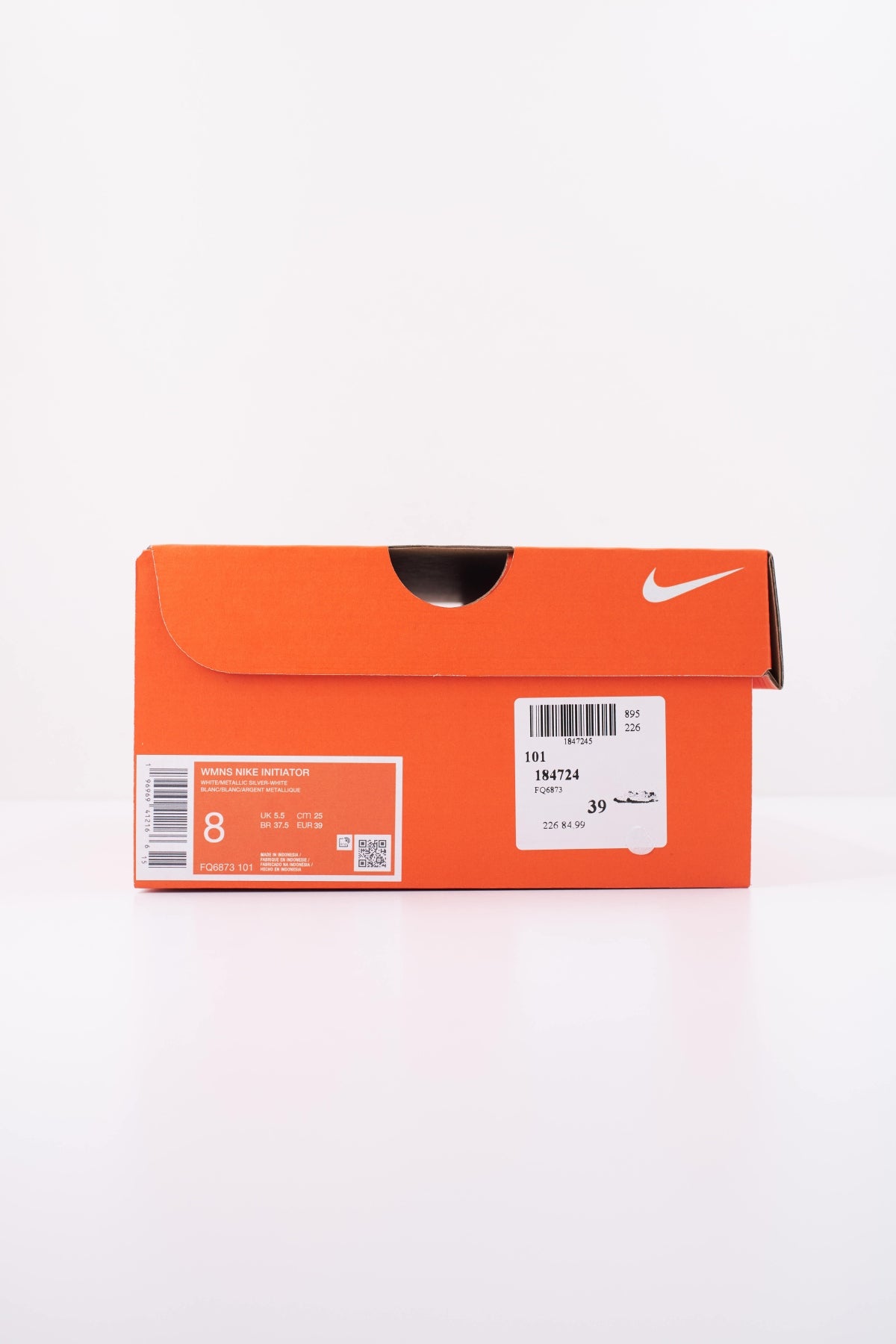 NIKE WMNS NIKE INITIATOR en color BLANCO (6)
