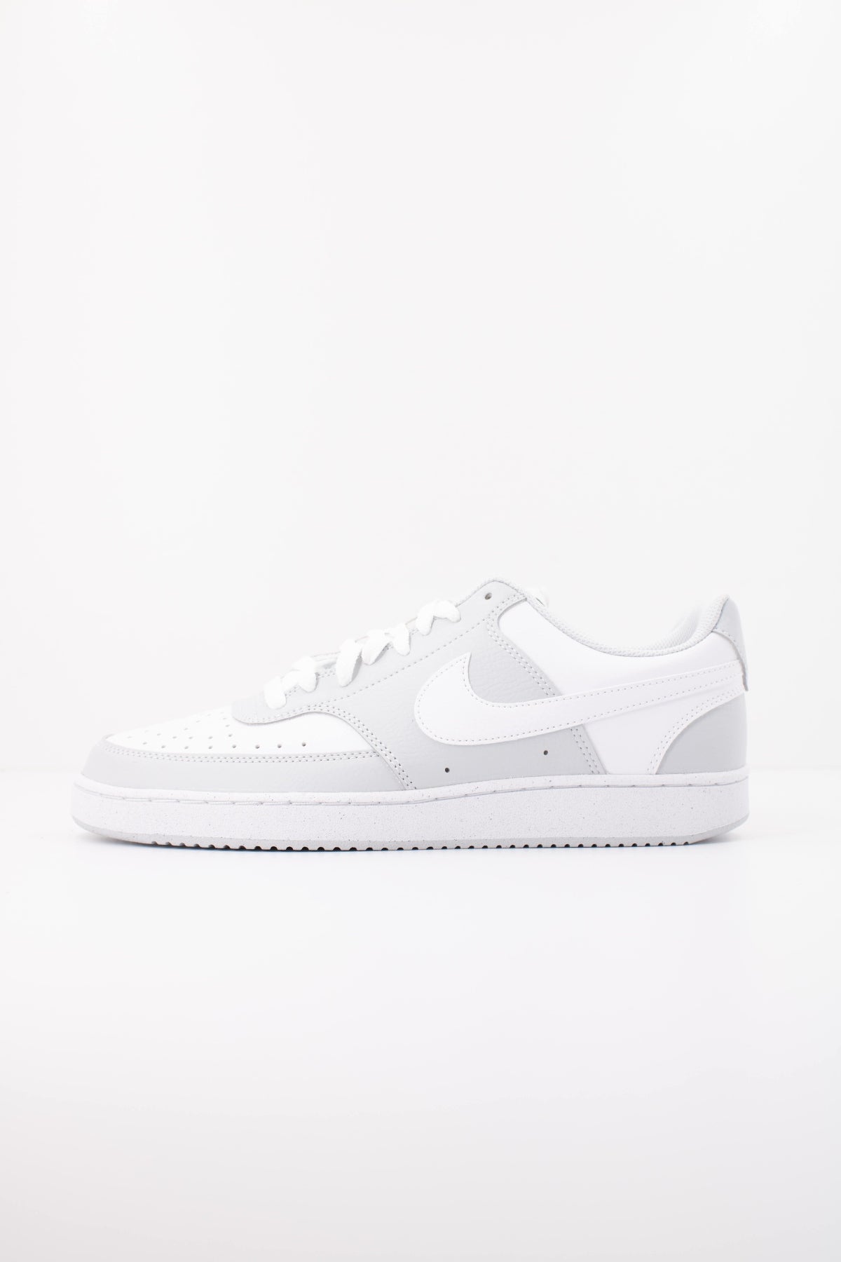 NIKE NIKE COURT VISION LO en color BLANCO (1)