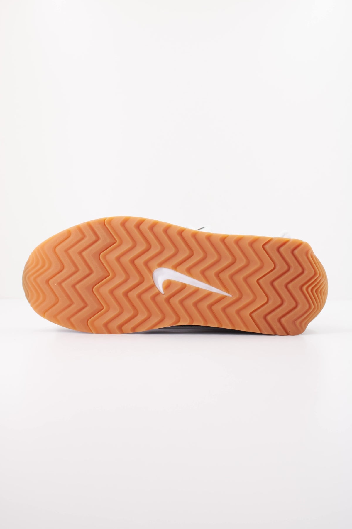 NIKE NIKE PACIFIC en color NEGRO (5)
