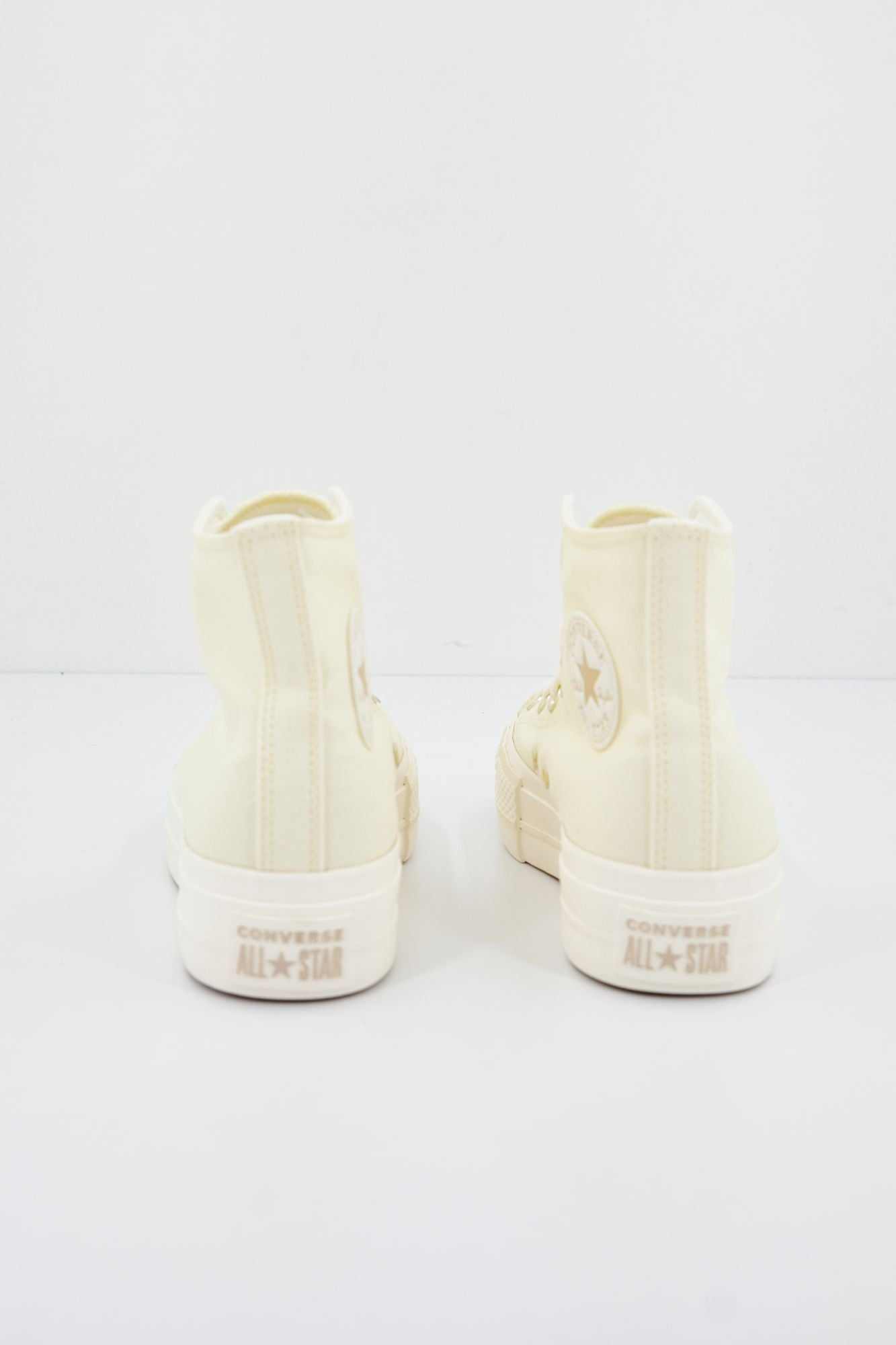 CONVERSE CHUCK TAYLOR ALL STAR LIFT HI en color BEIS (3)