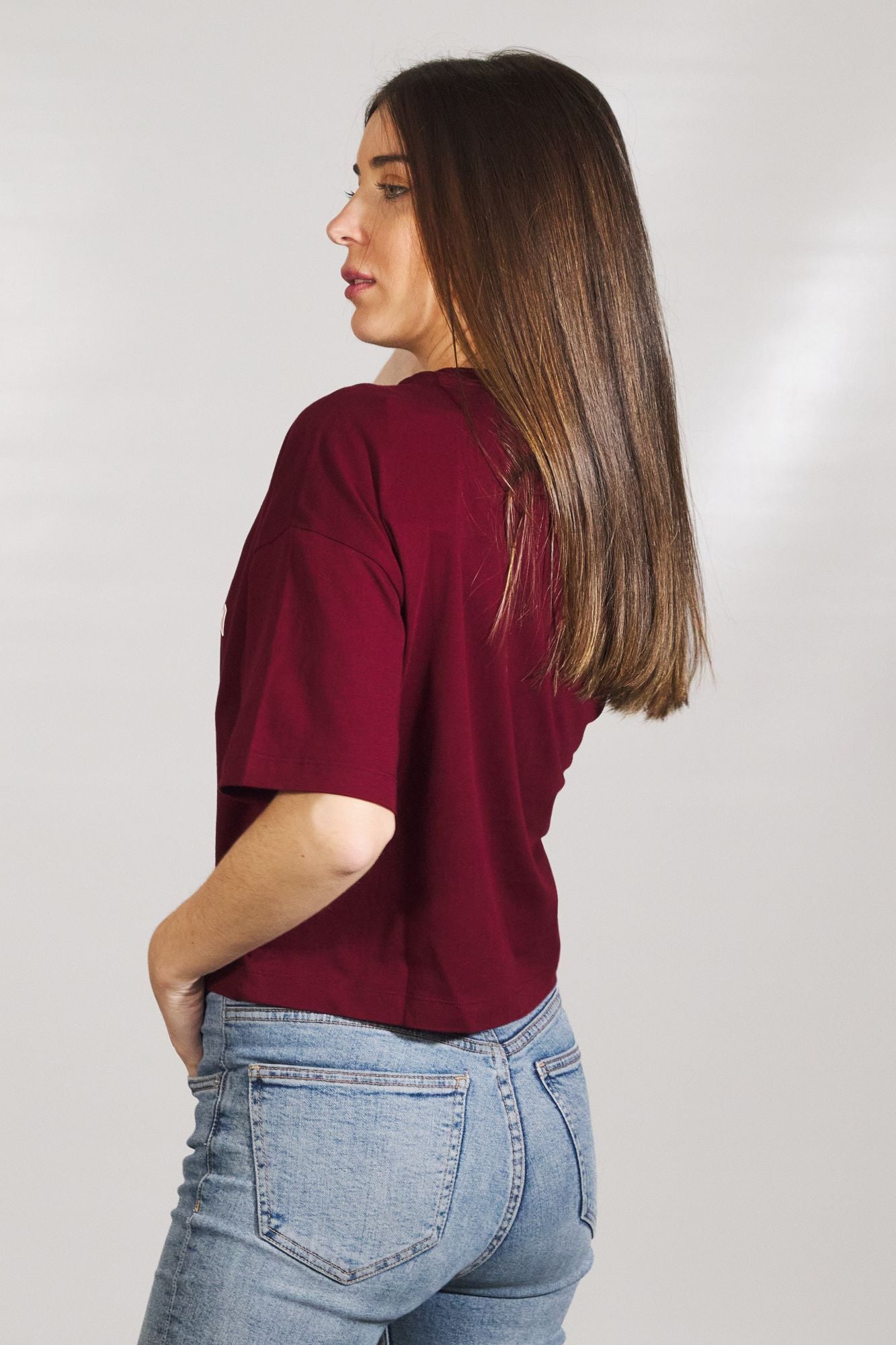 CONVERSE  BOXY TEE en color BURDEOS (2)