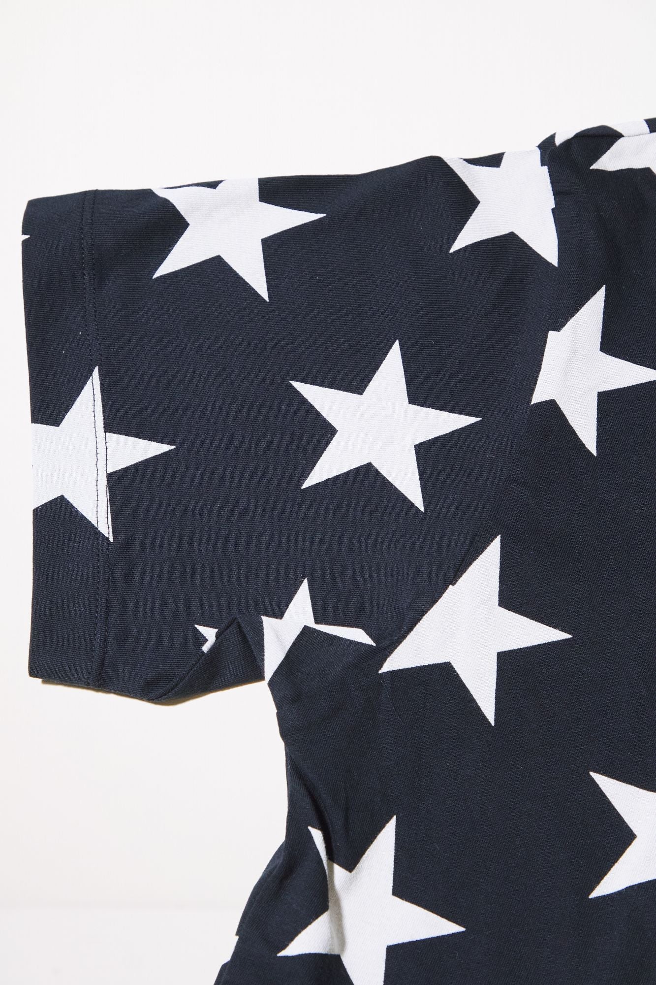 CONVERSE CHUCK REGULAR TEE en color NEGRO (4)