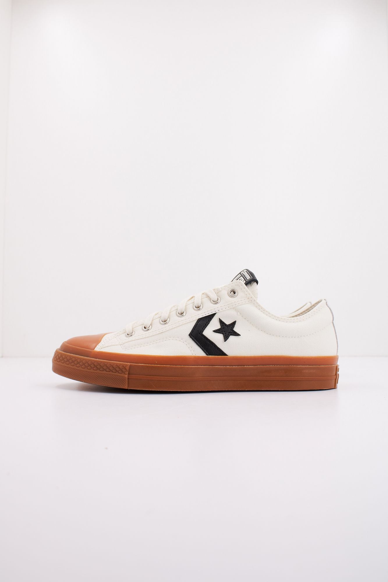 CONVERSE STAR PLAYER 76 en color BLANCO (1)
