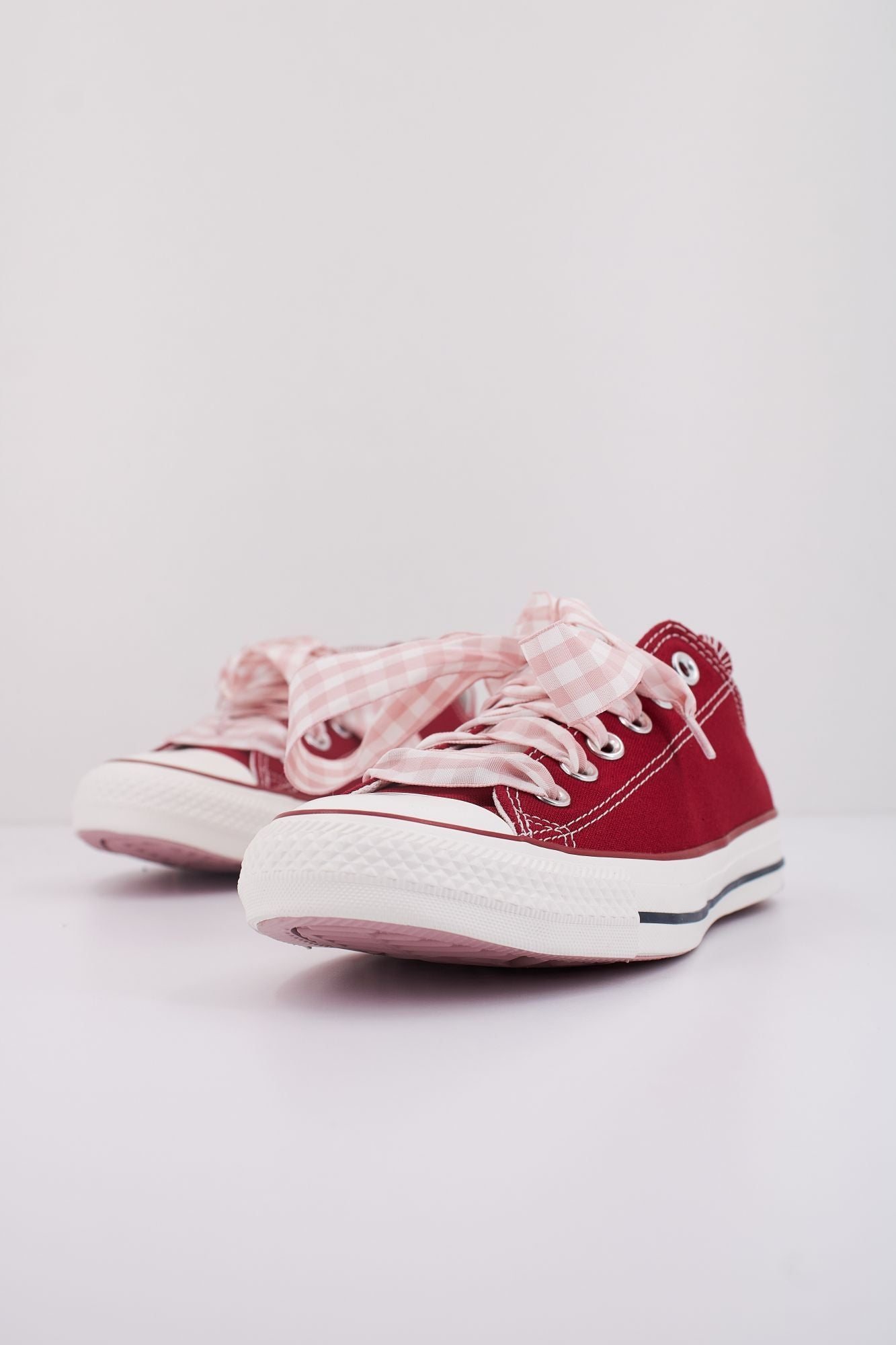 CONVERSE CHUCK TAYLOR ALL STAR en color BURDEOS (2)