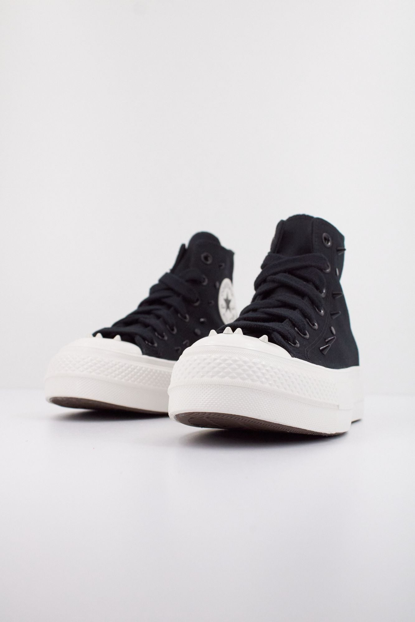 CONVERSE  CHUCK TAYLOR ALL STAR LIFT  PLATFORM SPIKES en color NEGRO (2)