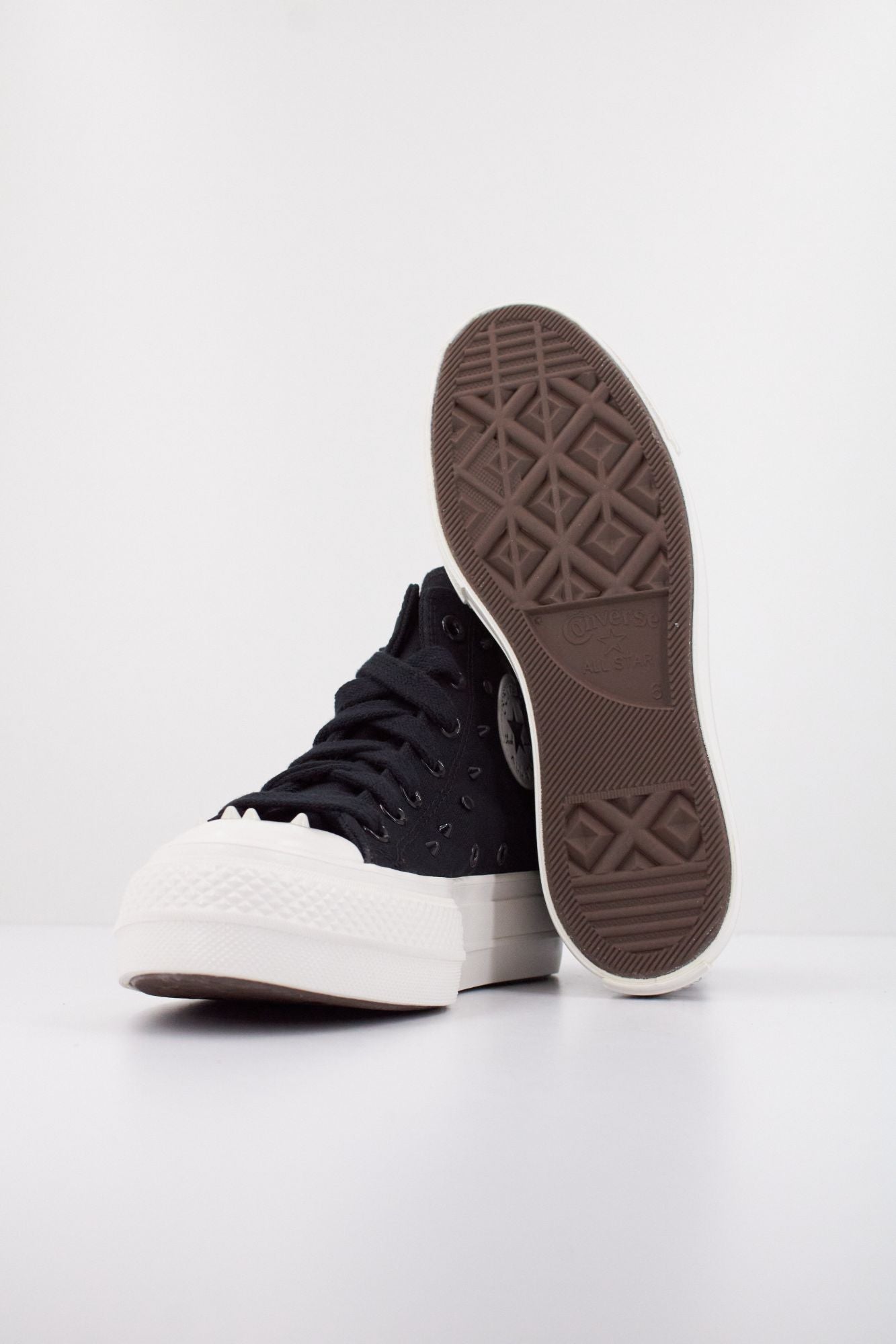 CONVERSE  CHUCK TAYLOR ALL STAR LIFT  PLATFORM SPIKES en color NEGRO (5)