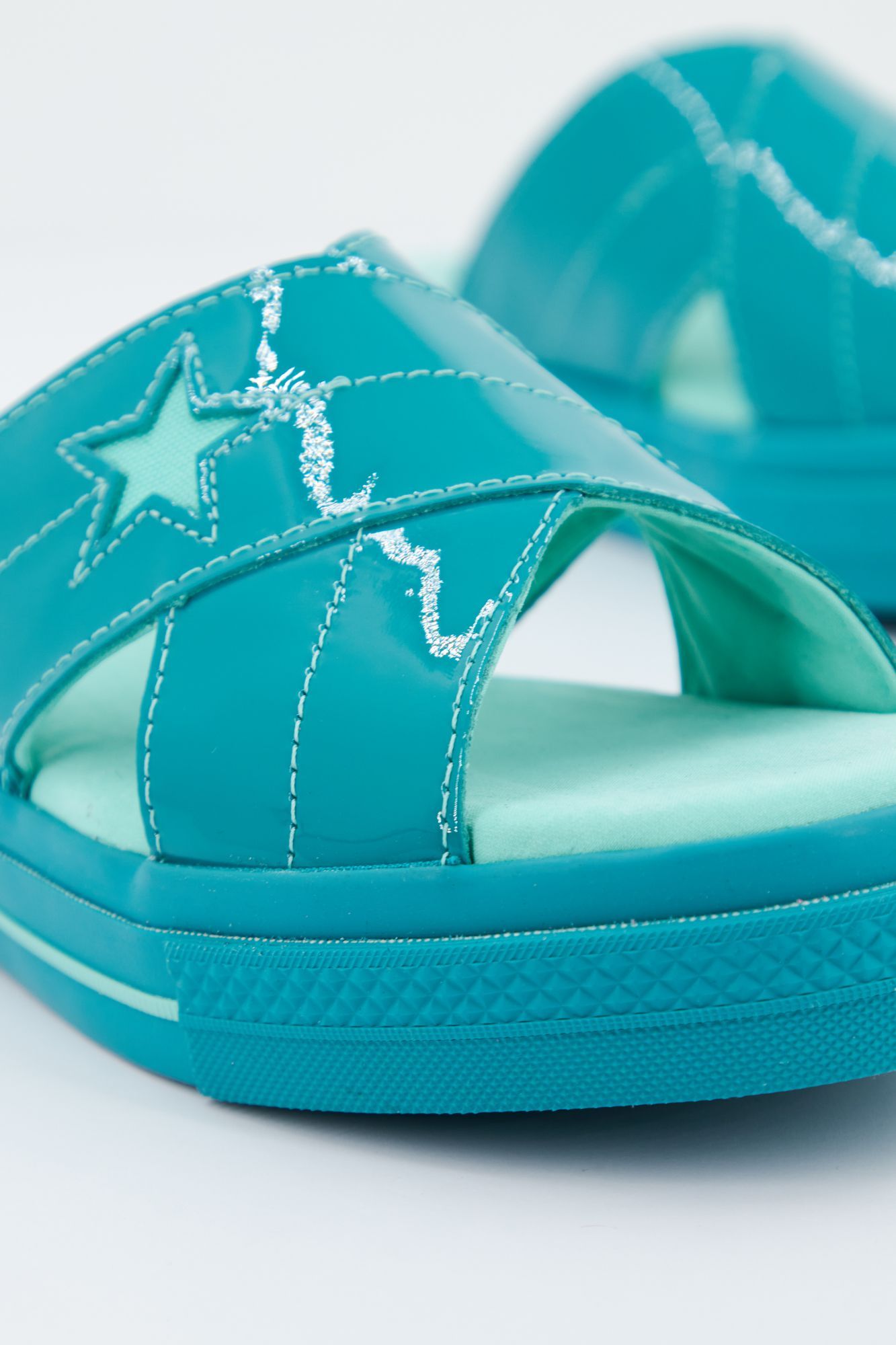 CONVERSE ONE STAR SLIDE en color VERDE (2)