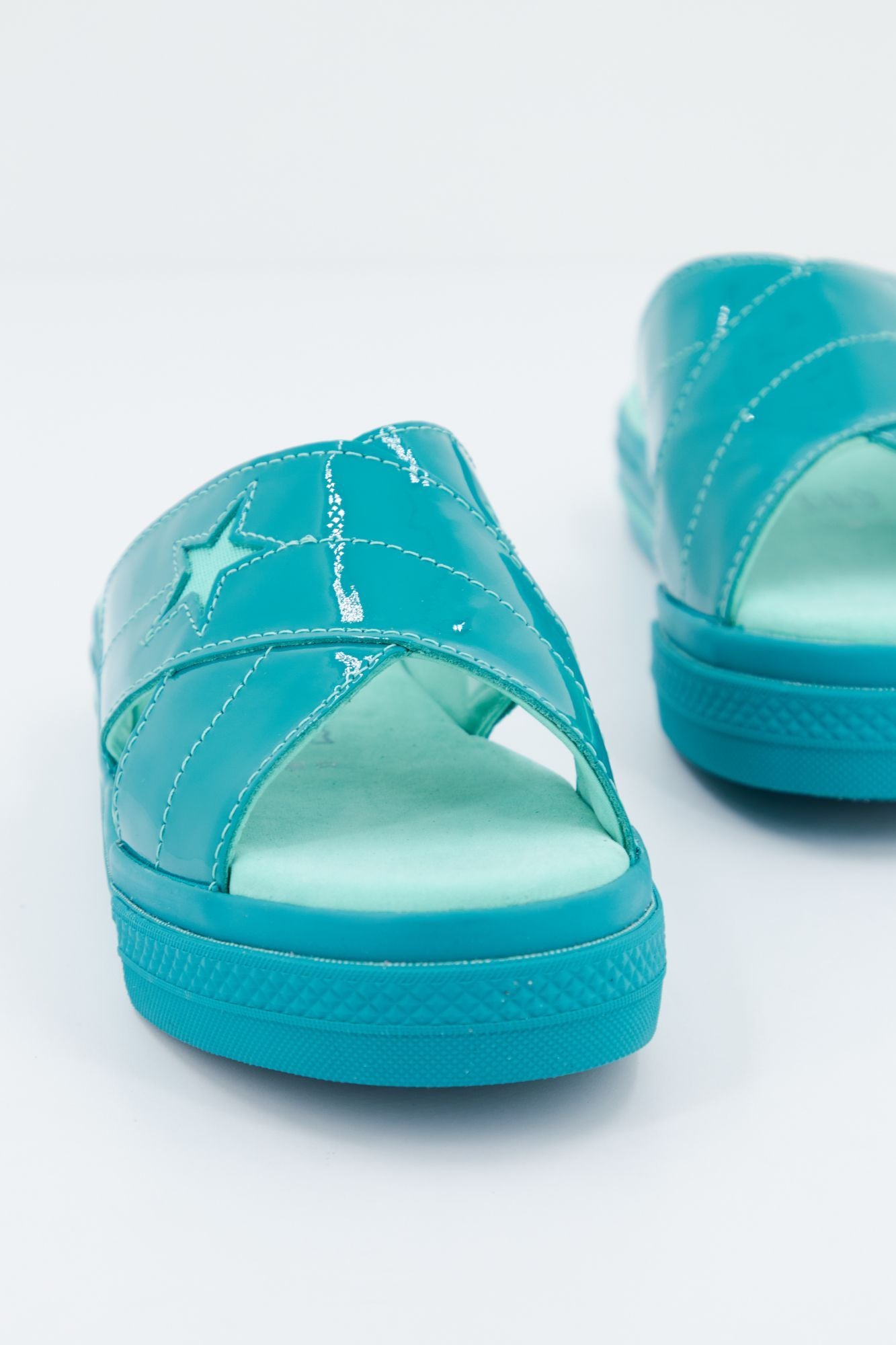 CONVERSE ONE STAR SLIDE en color VERDE (4)