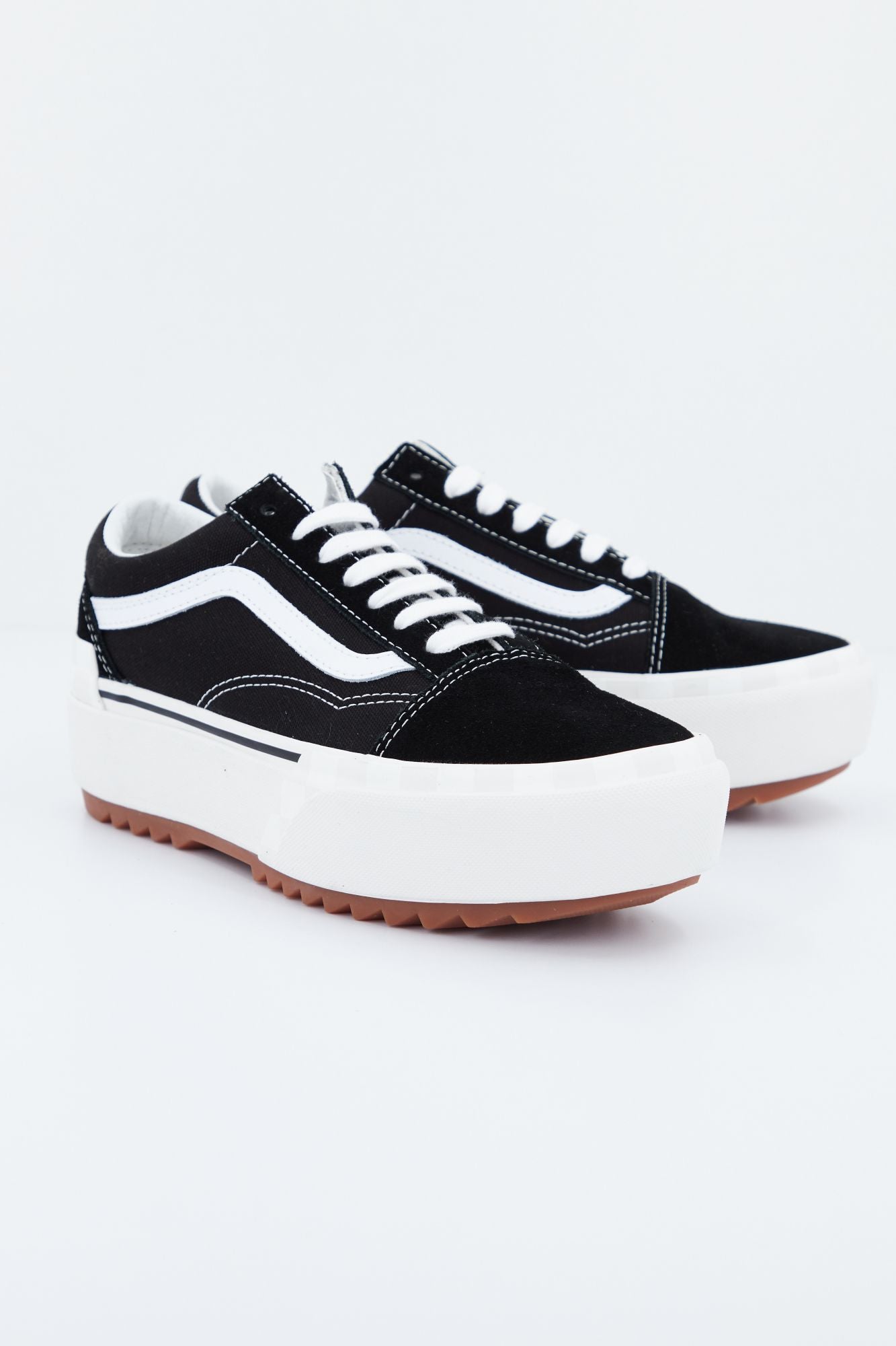 VANS UA  OLD SKOOL STACKED en color NEGRO (4)