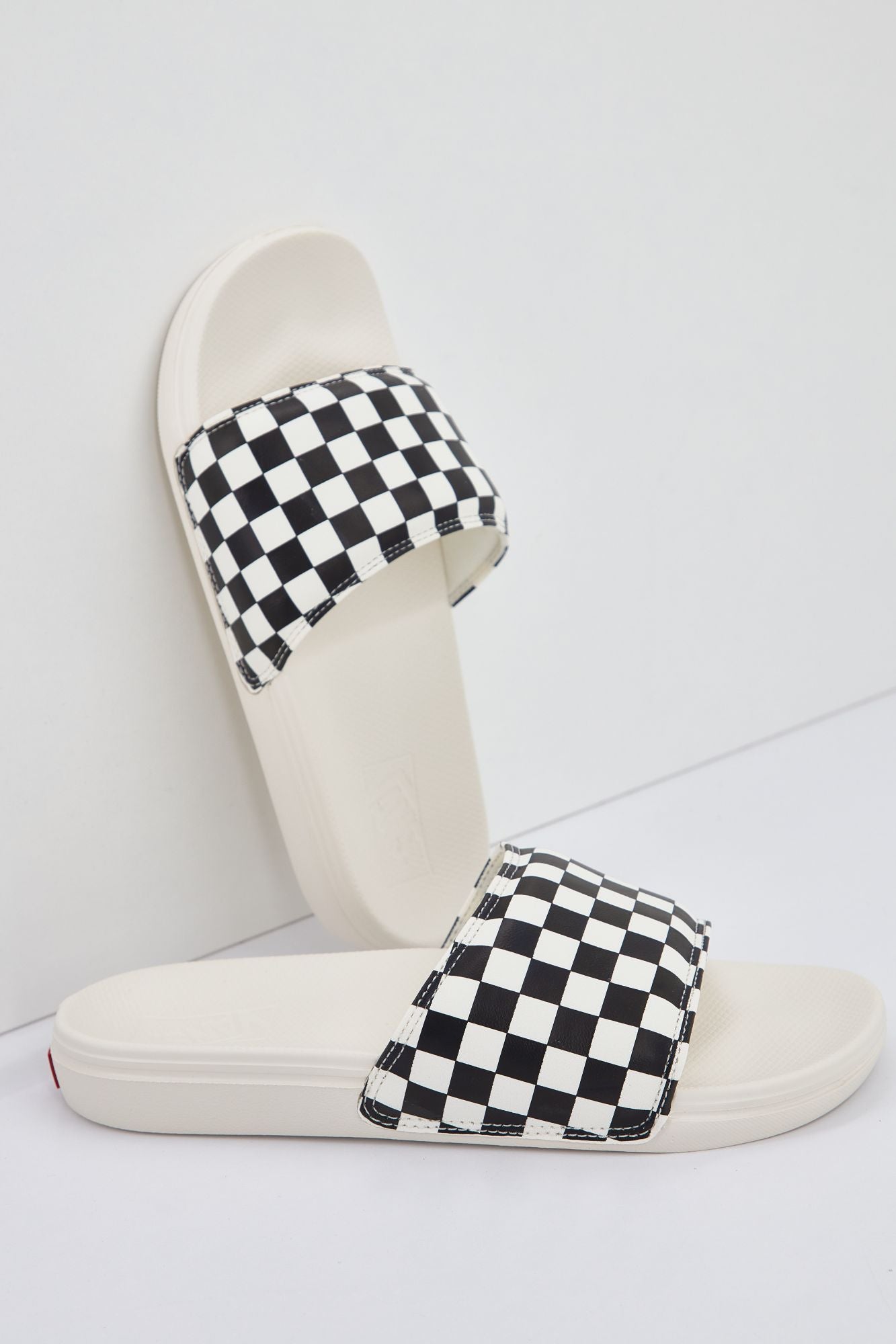 VANS VN0A5HFER6R1  en color BLANCO (1)