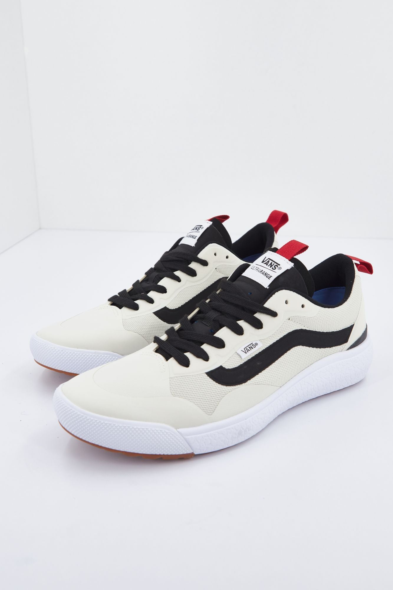 VANS VN0A4U1KBWI1 en color BEIS (1)