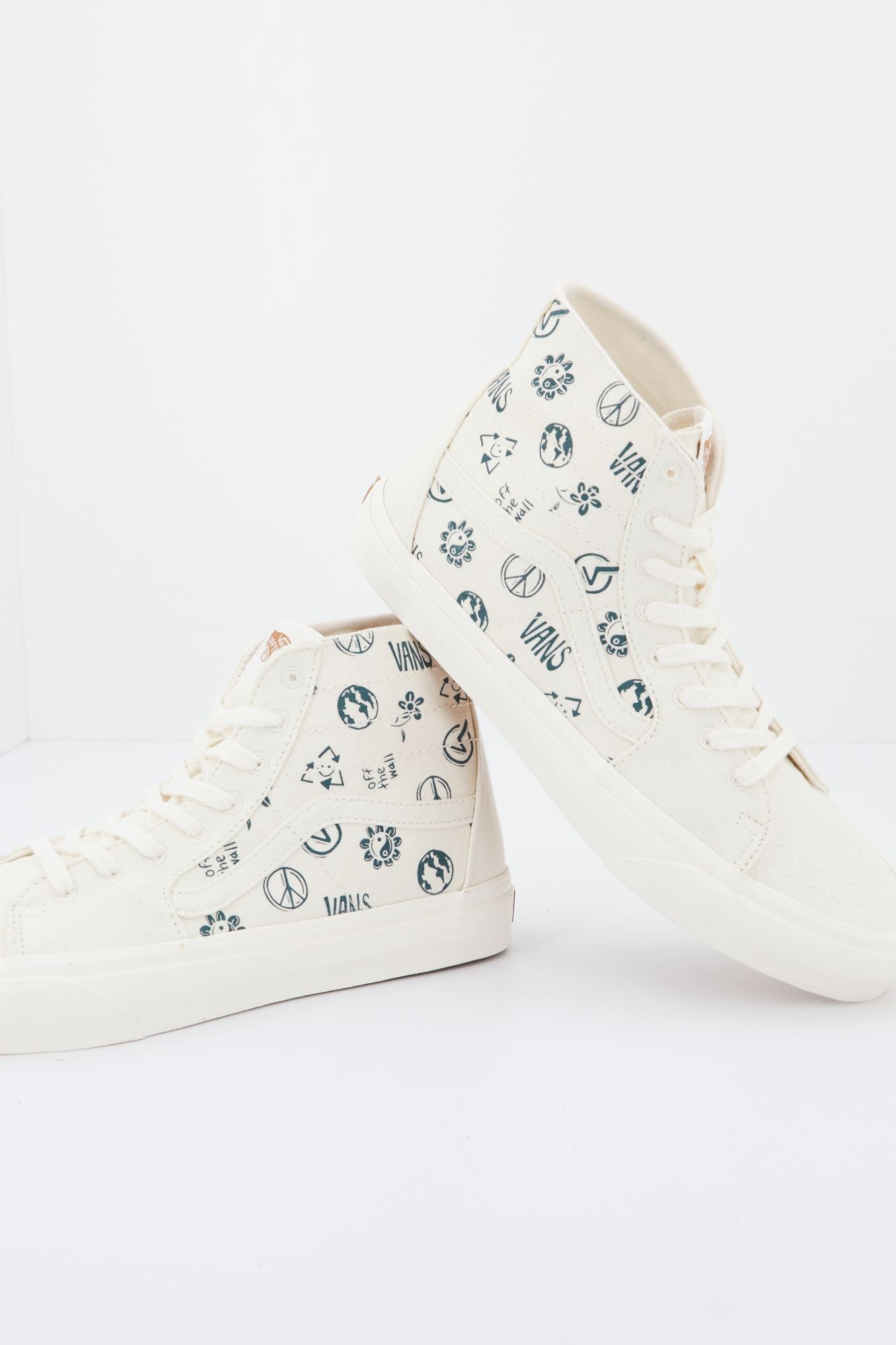 VANS  UA SK8-HI en color BLANCO (3)