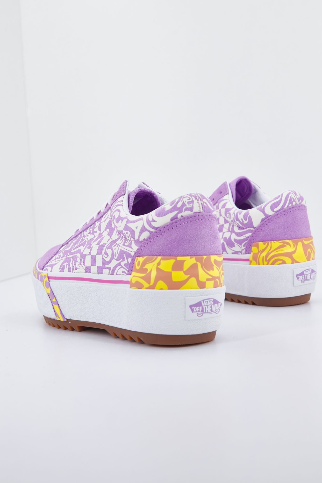 VANS  UA OLD SKOOL en color VIOLETA (3)