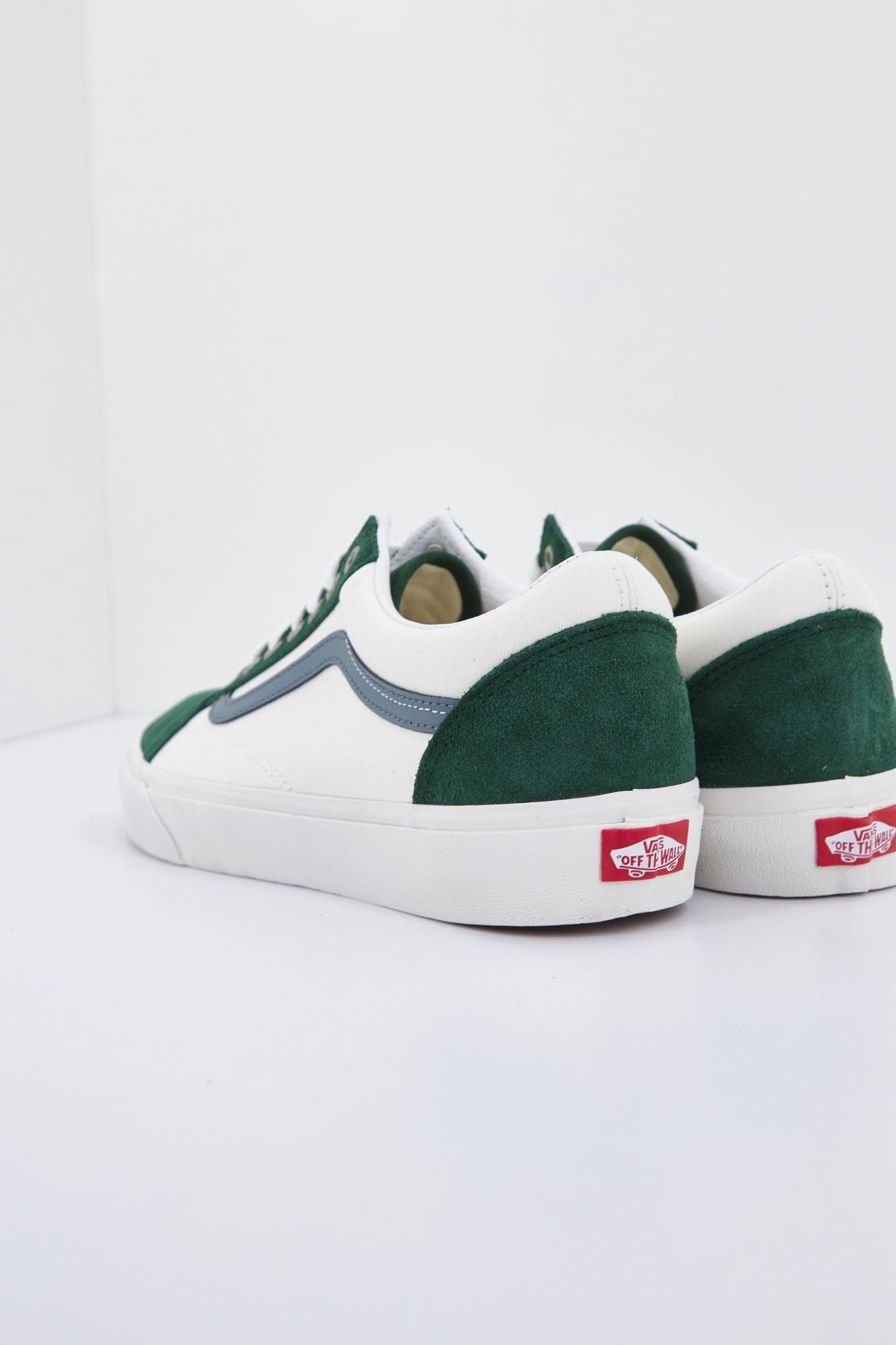 VANS UA OLD SKOOL en color VERDE (3)