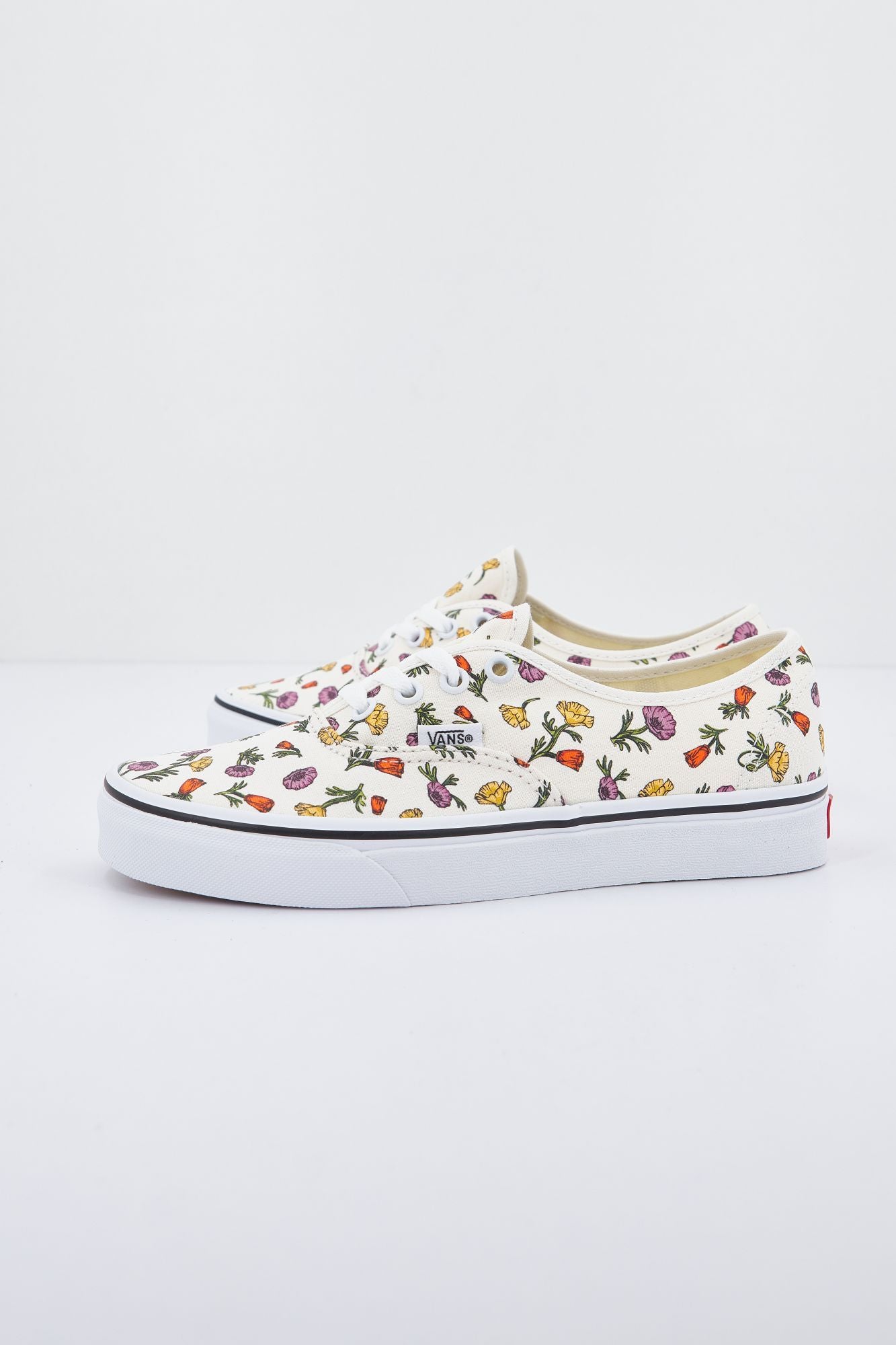 VANS  UA AUTHENTIC en color FLORAL (1)