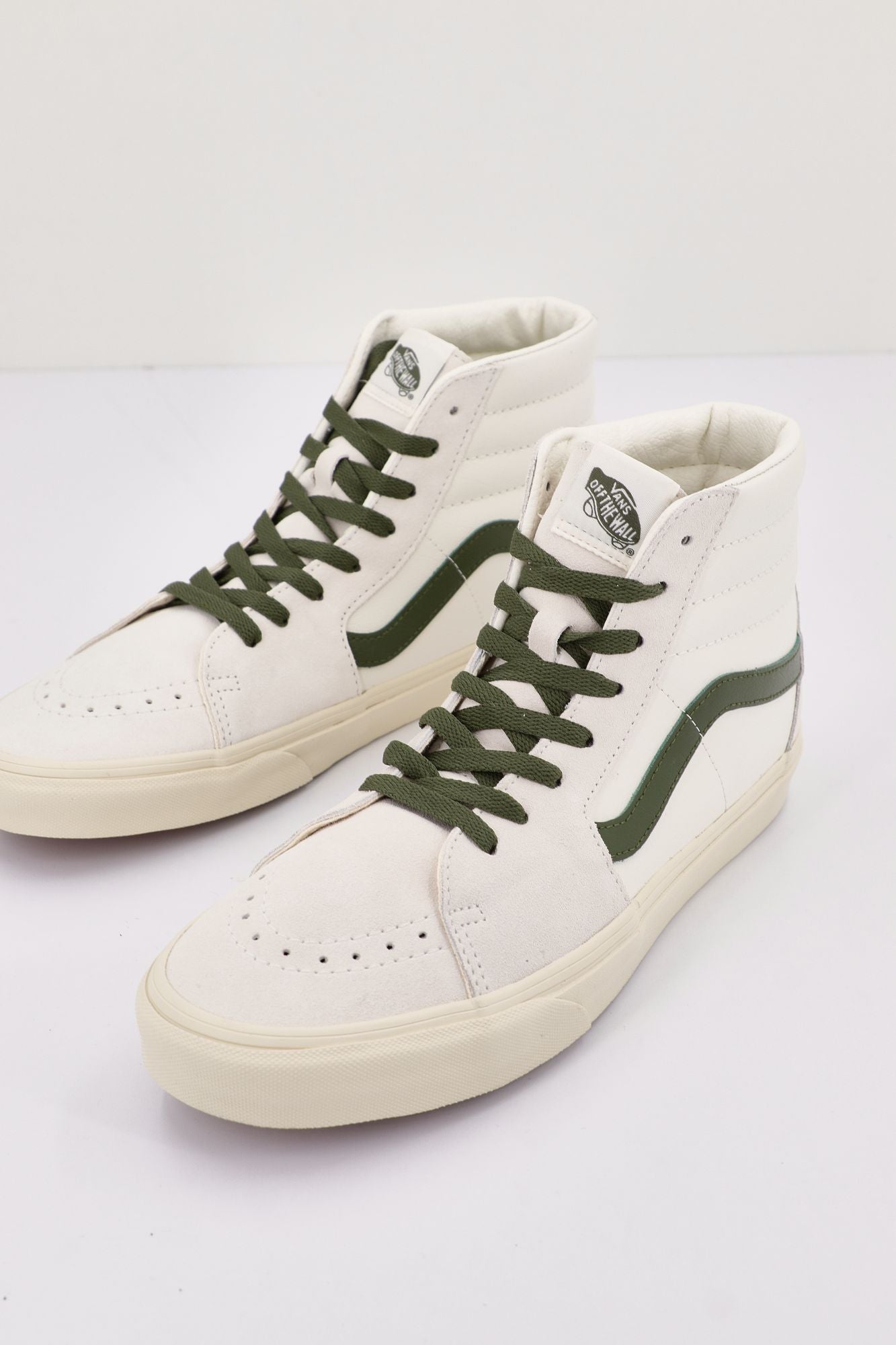 VANS  UA SK8-HI en color BEIS (3)