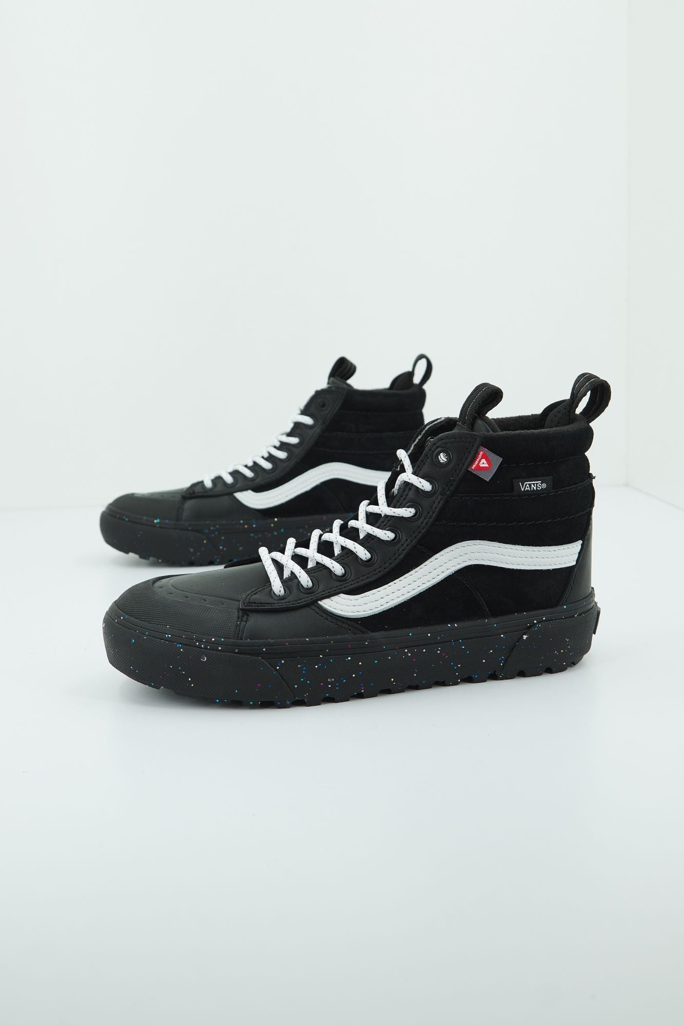 VANS  UA SK8-HI MTE-2 en color NEGRO (2)