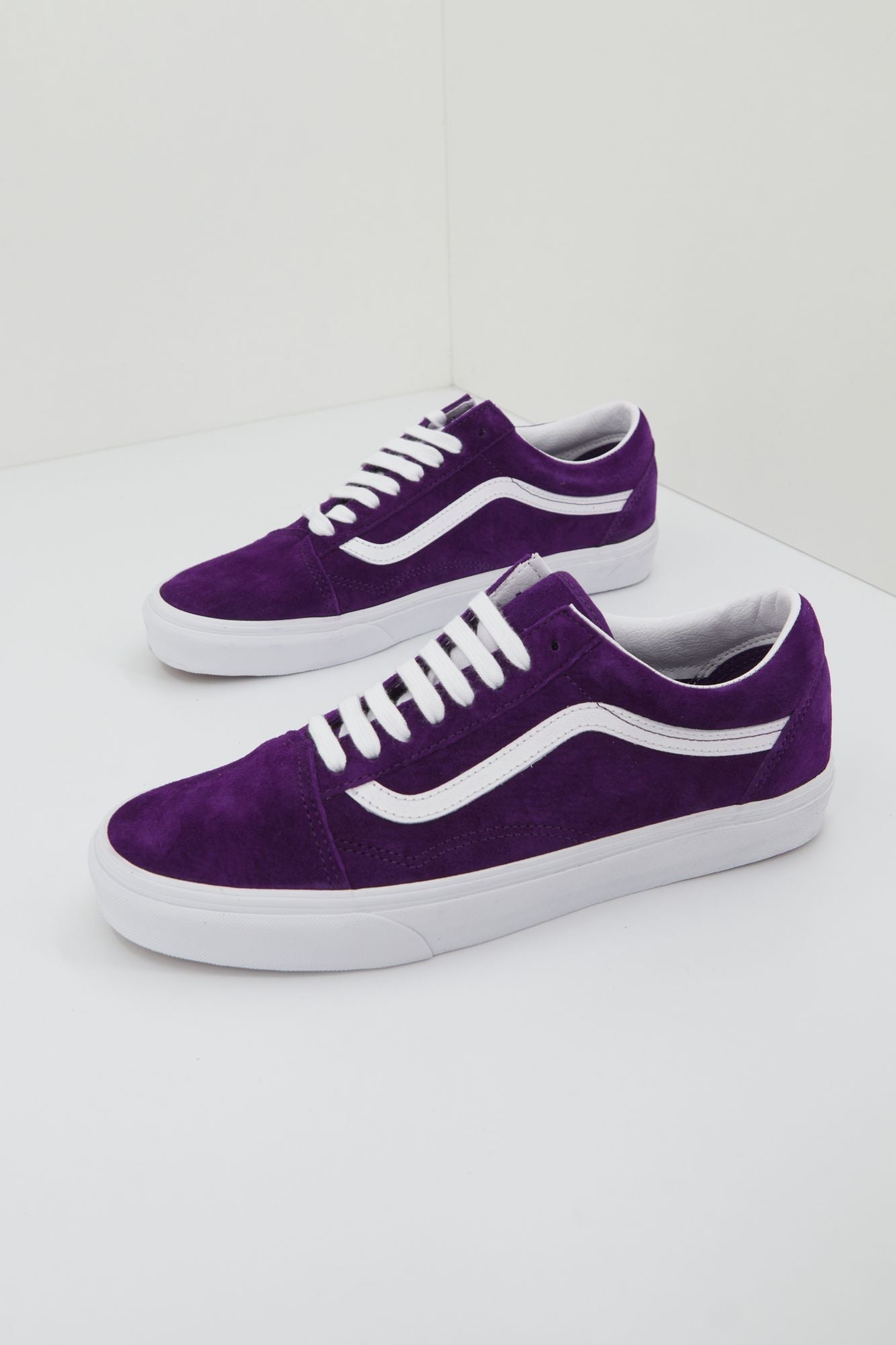 VANS VN0A4BW2BKE1  en color VIOLETA (1)