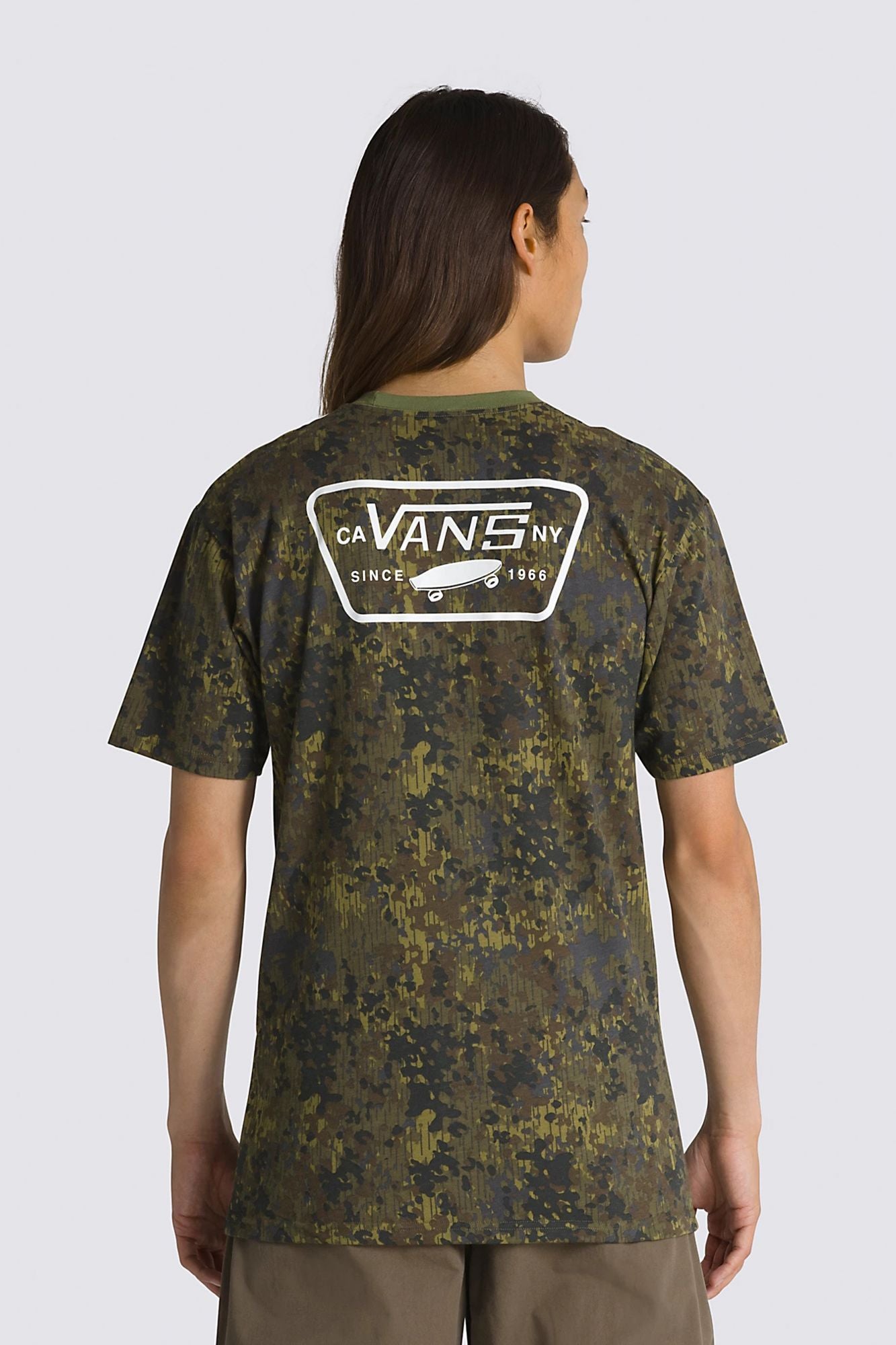 VANS  FULL PATCH BACK SS TEE en color VERDE (3)