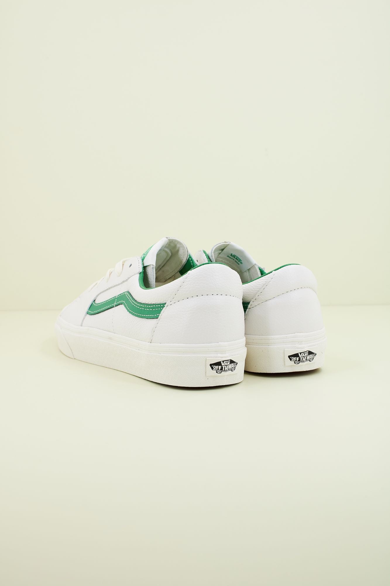 VANS SK8-LOW VINTAGE en color BLANCO (3)