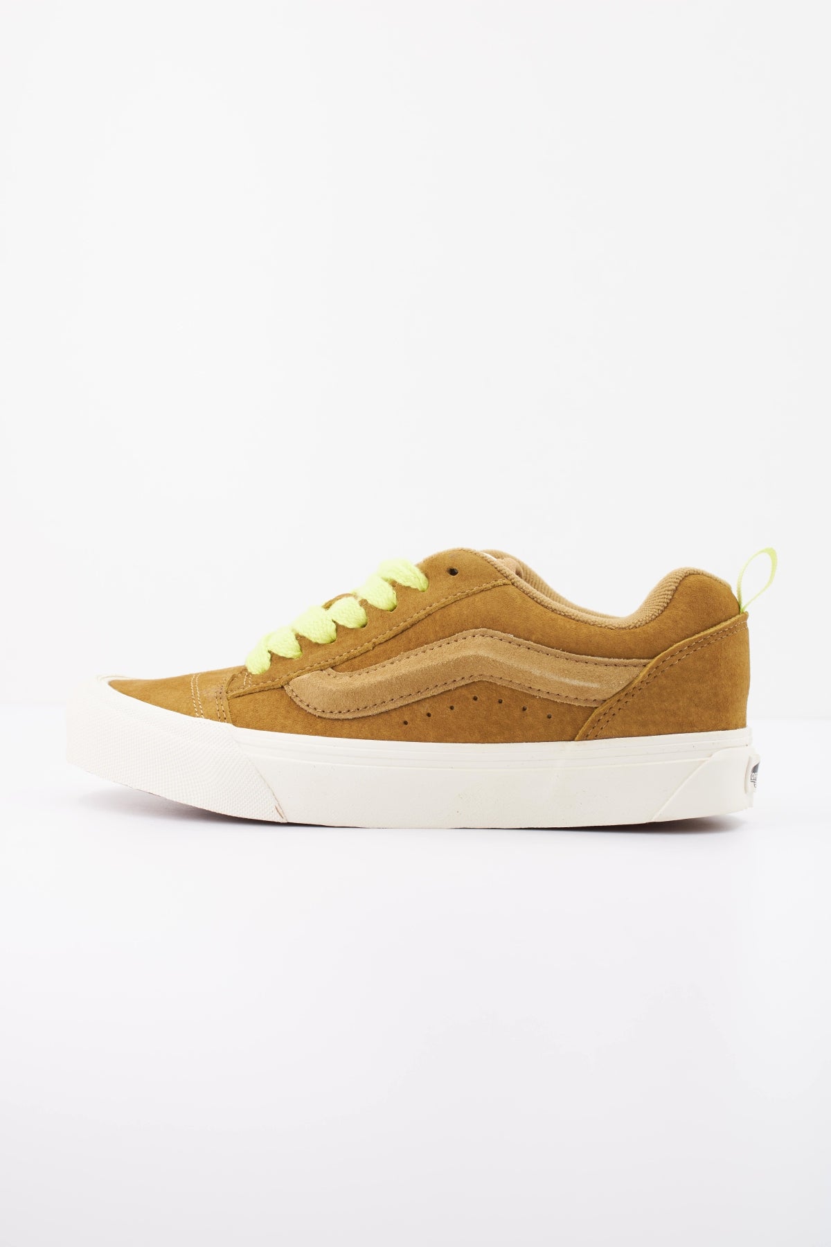 VANS KNU SKOOL en color MARRON (1)