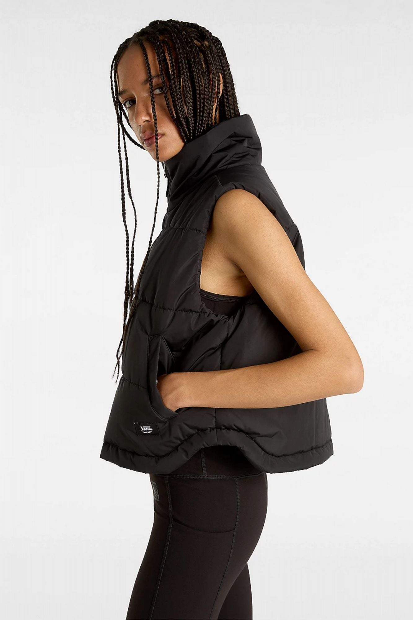 VANS 105 MTE FOUNDRY VEST en color NEGRO (4)