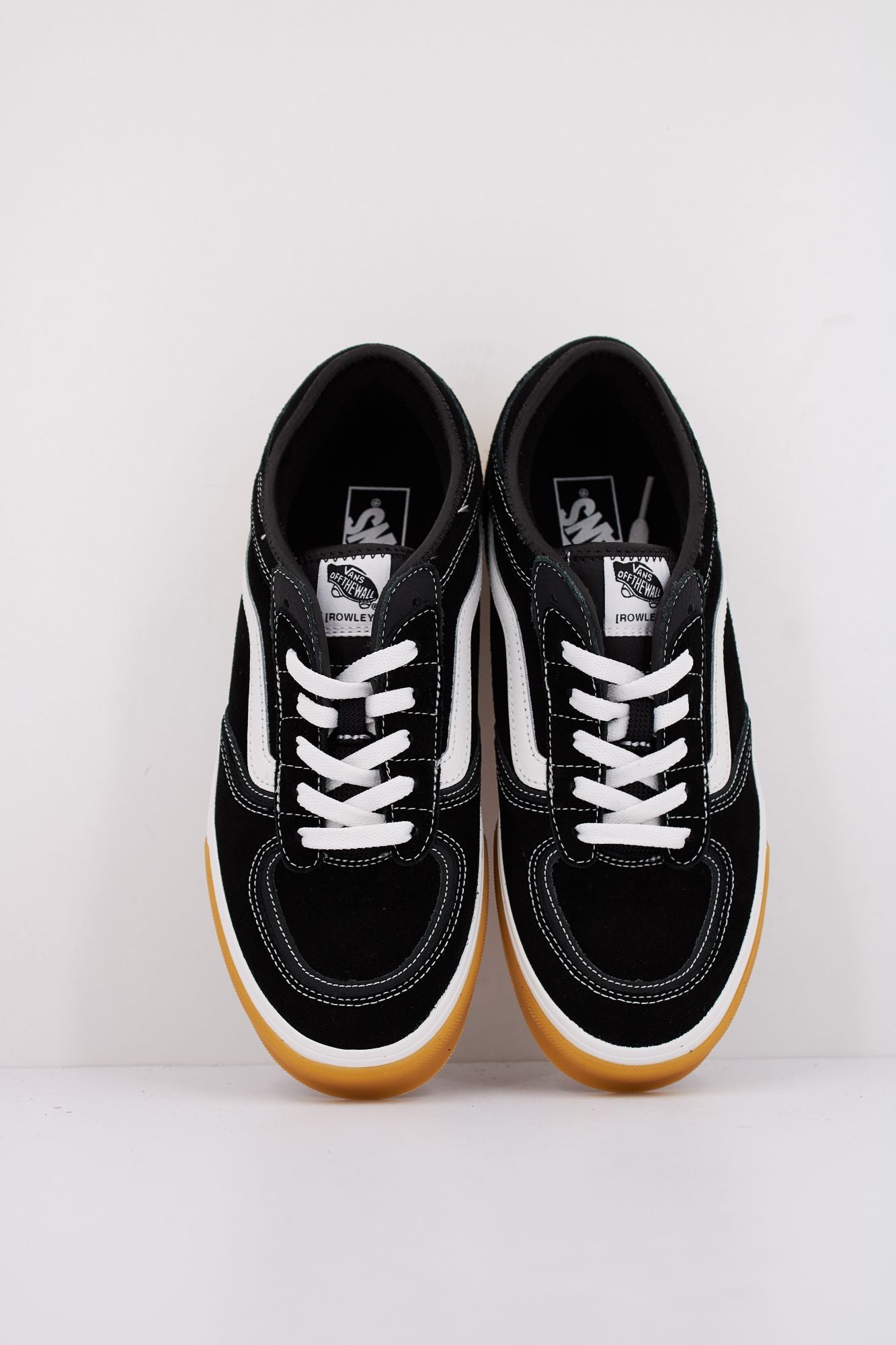 VANS ROWLEY CLASSIC en color NEGRO (3)