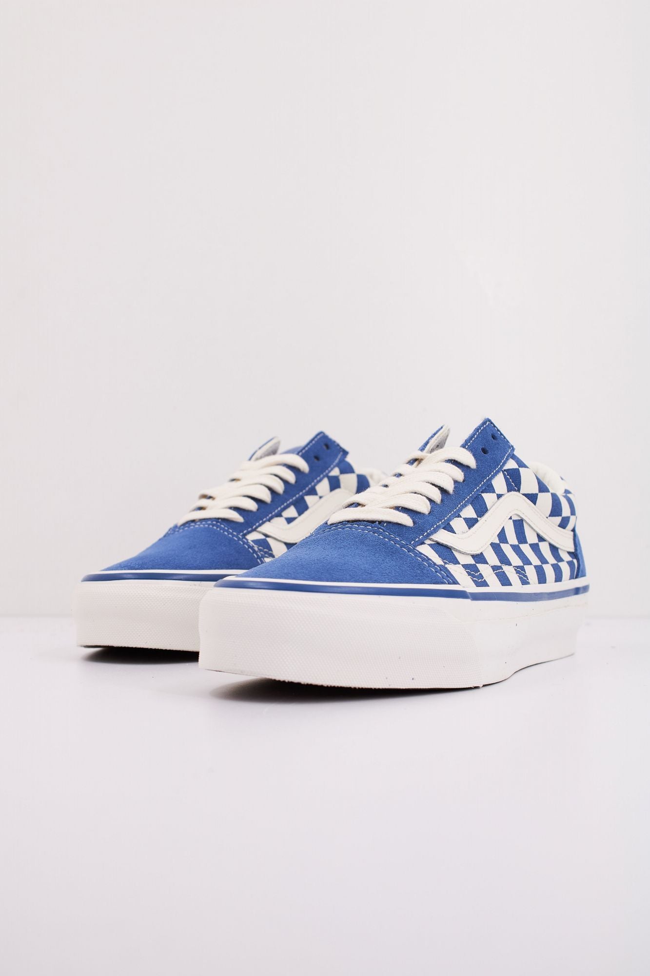 VANS OLD SKOOL 36 en color AZUL (2)