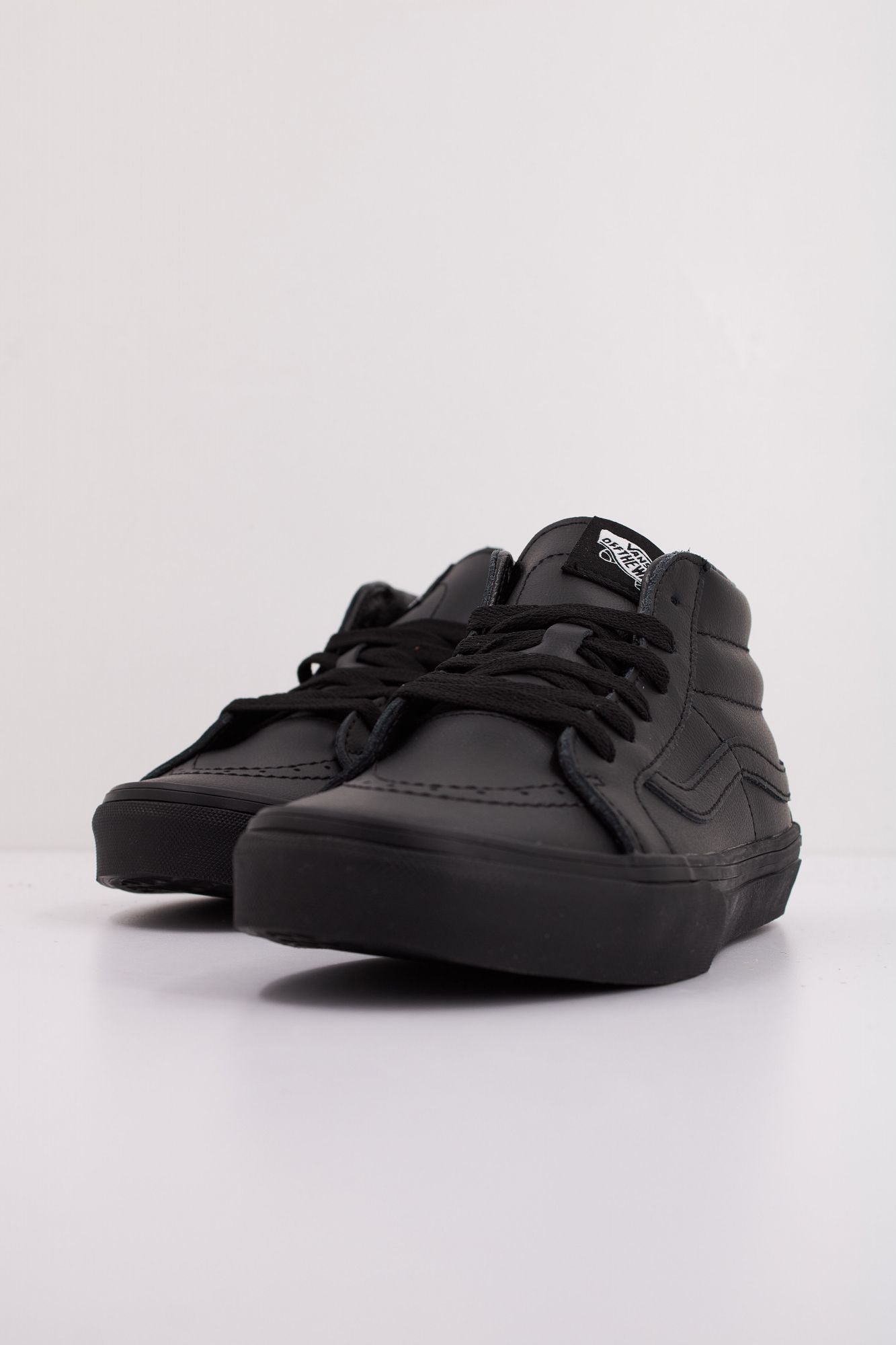 VANS SK8-MID REISSUE CLASSI en color NEGRO (2)