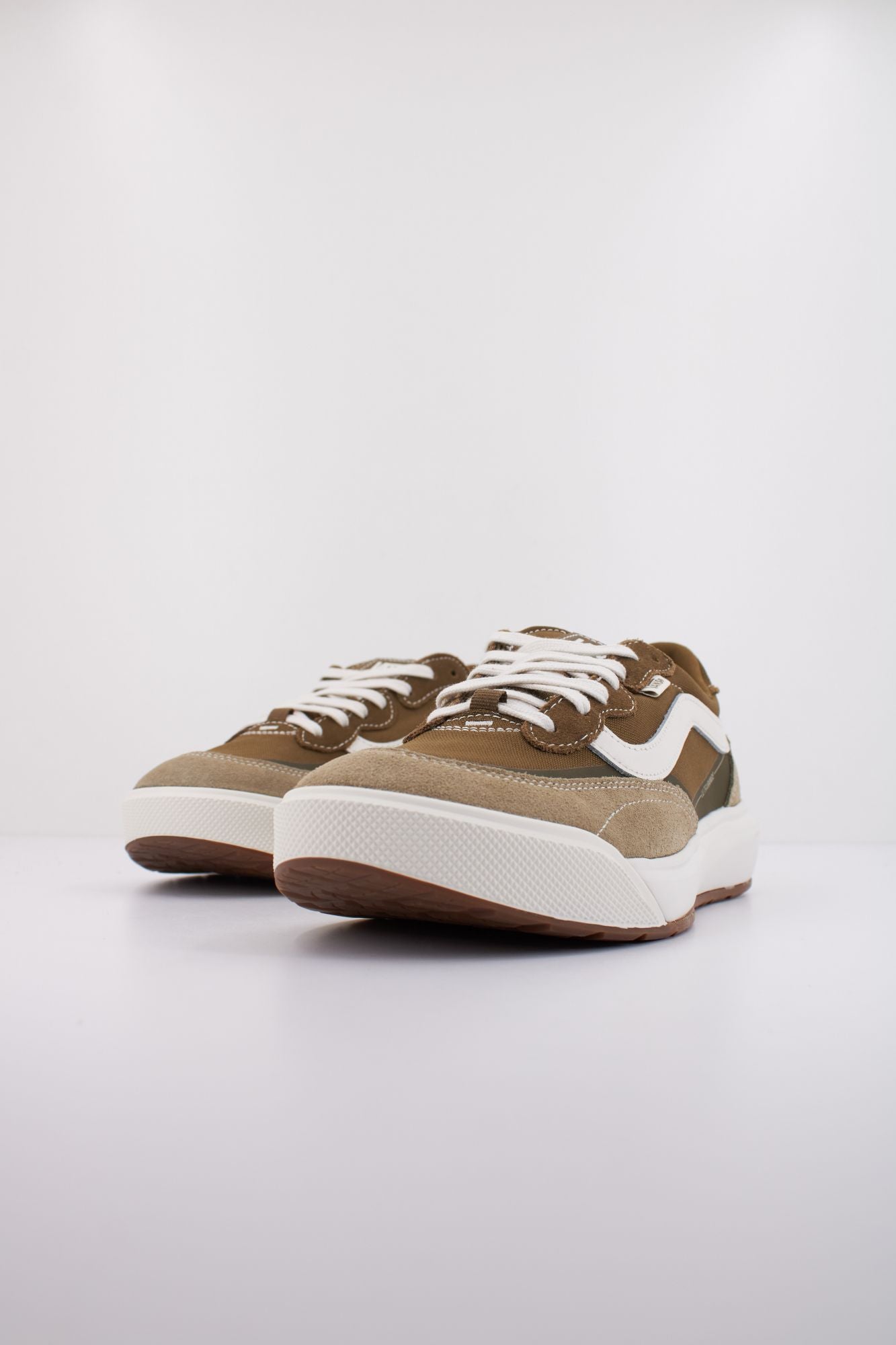 VANS MTE ULTRARANGE 2.0 SE en color VERDE (2)