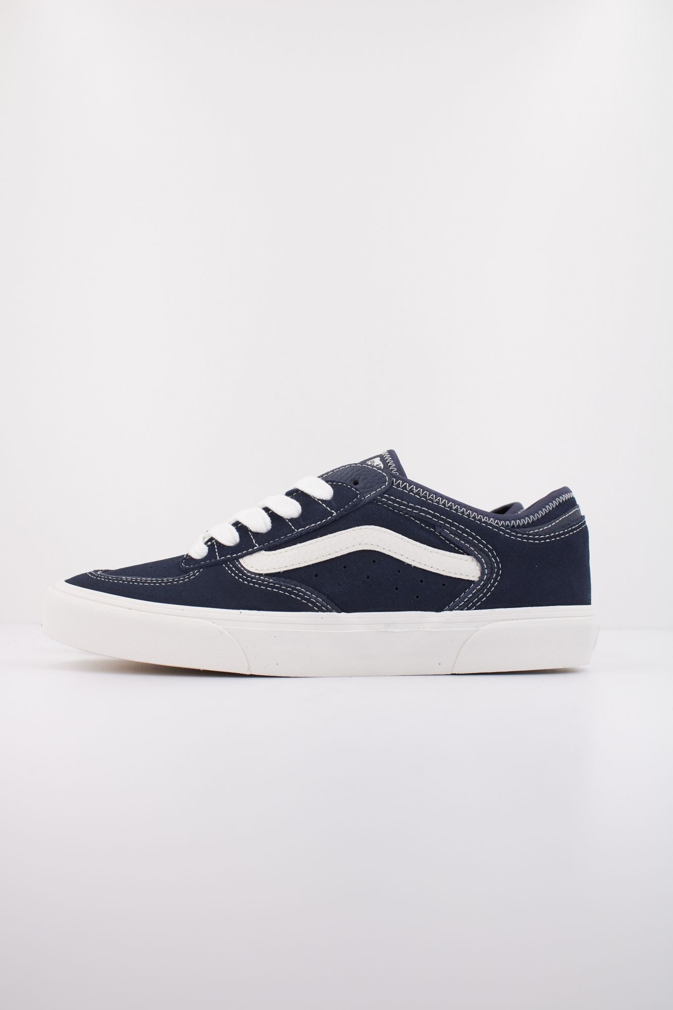 VANS  ROWLEY CLASSIC  en color AZUL (1)