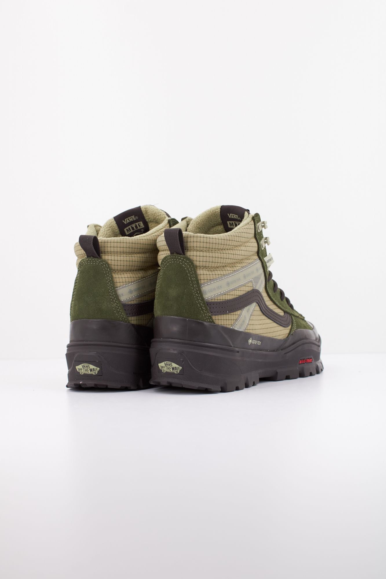 VANS  MTE SK8-HI GORE-TEX IN  en color VERDE (4)