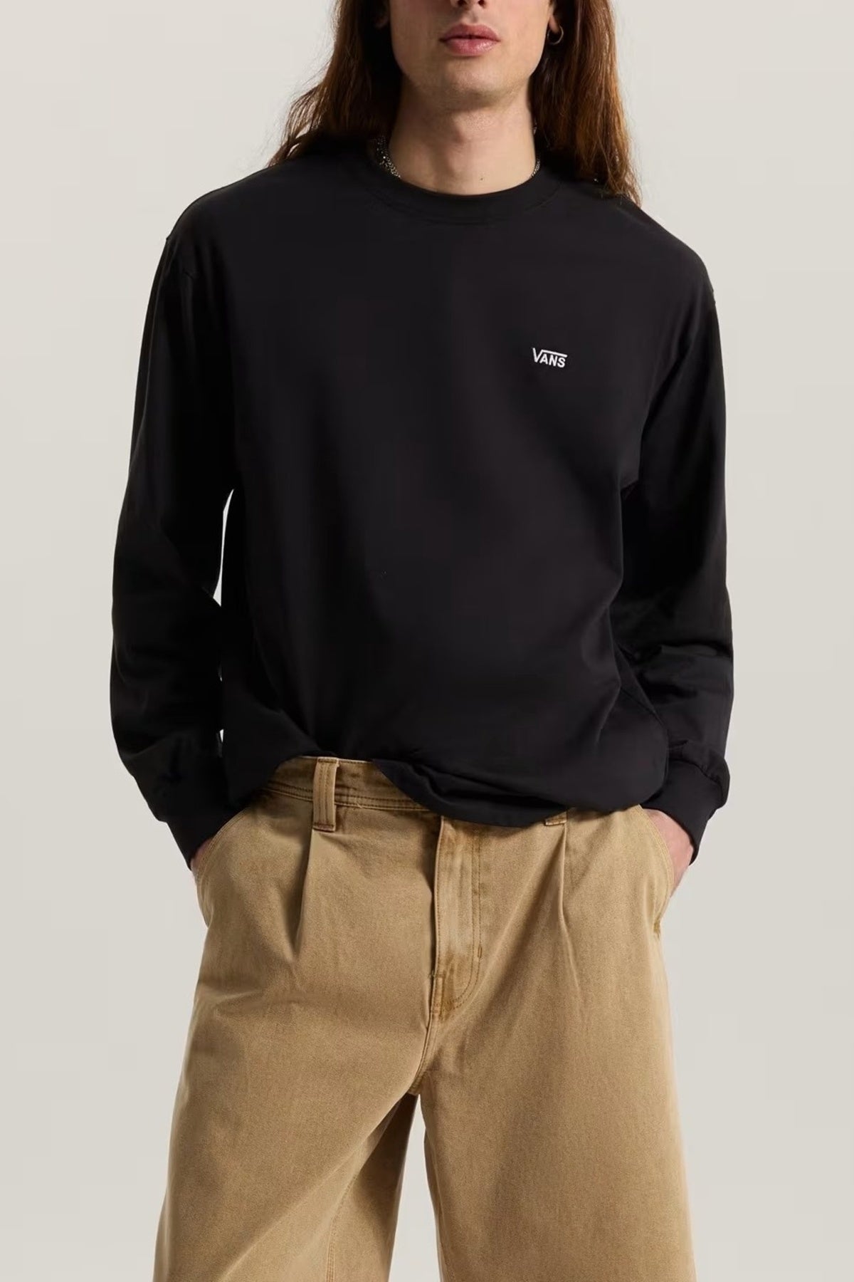 VANS VN0010FJBLK1 LEFT CHEST II LOOSE SS en color NEGRO (1)