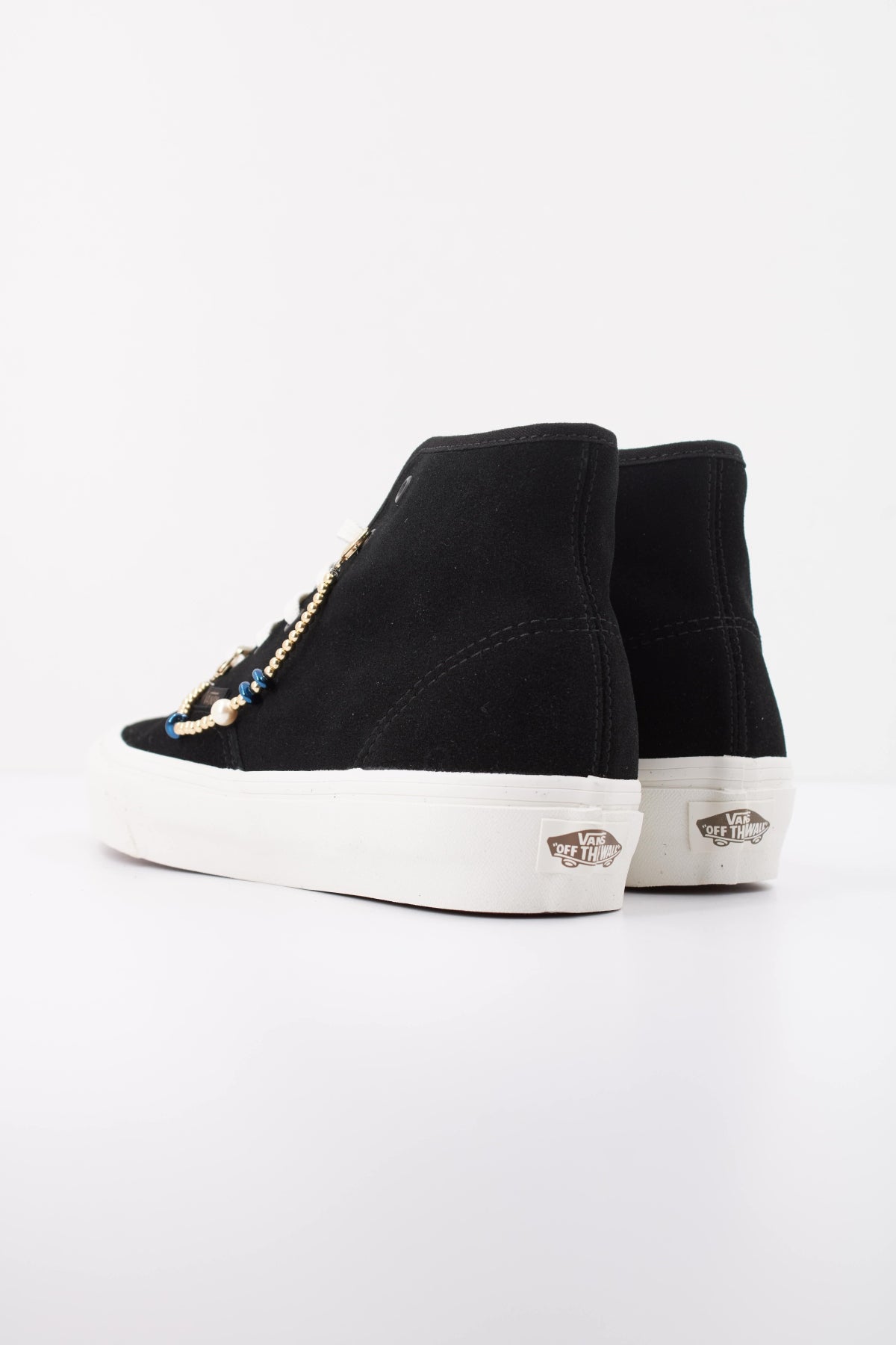 VANS VN000EKKZX11 AUTHENTIC HI 2.0 en color NEGRO (4)