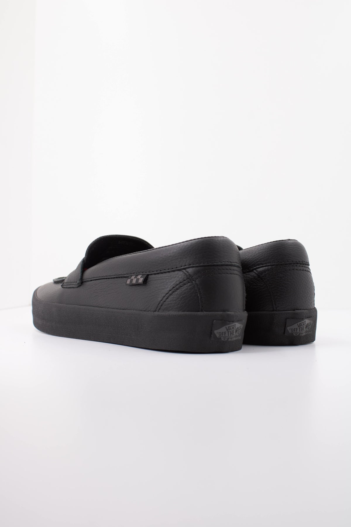 VANS 185126 en color NEGRO (4)