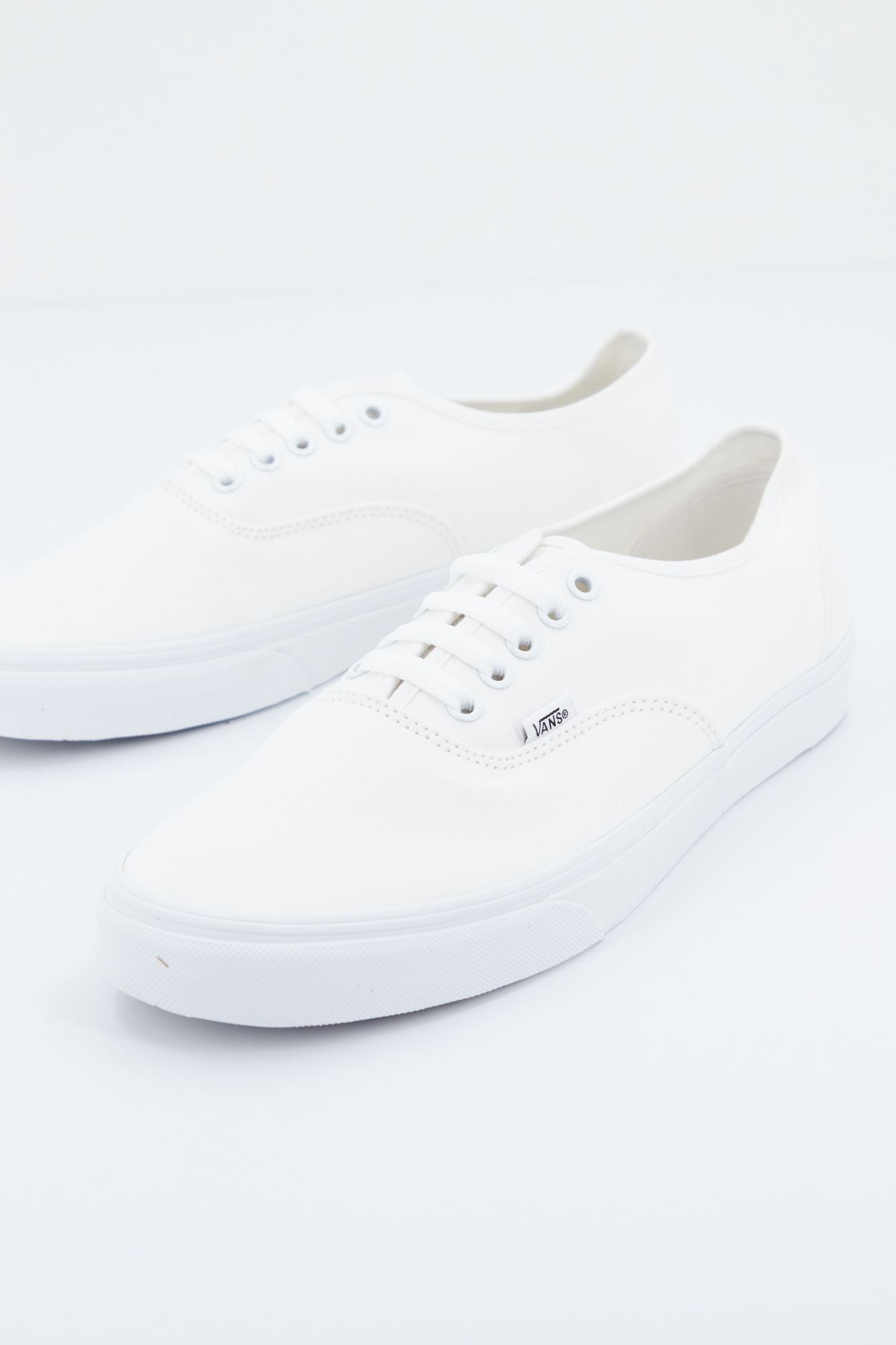 VANS VEE3W00 en color BLANCO (1)