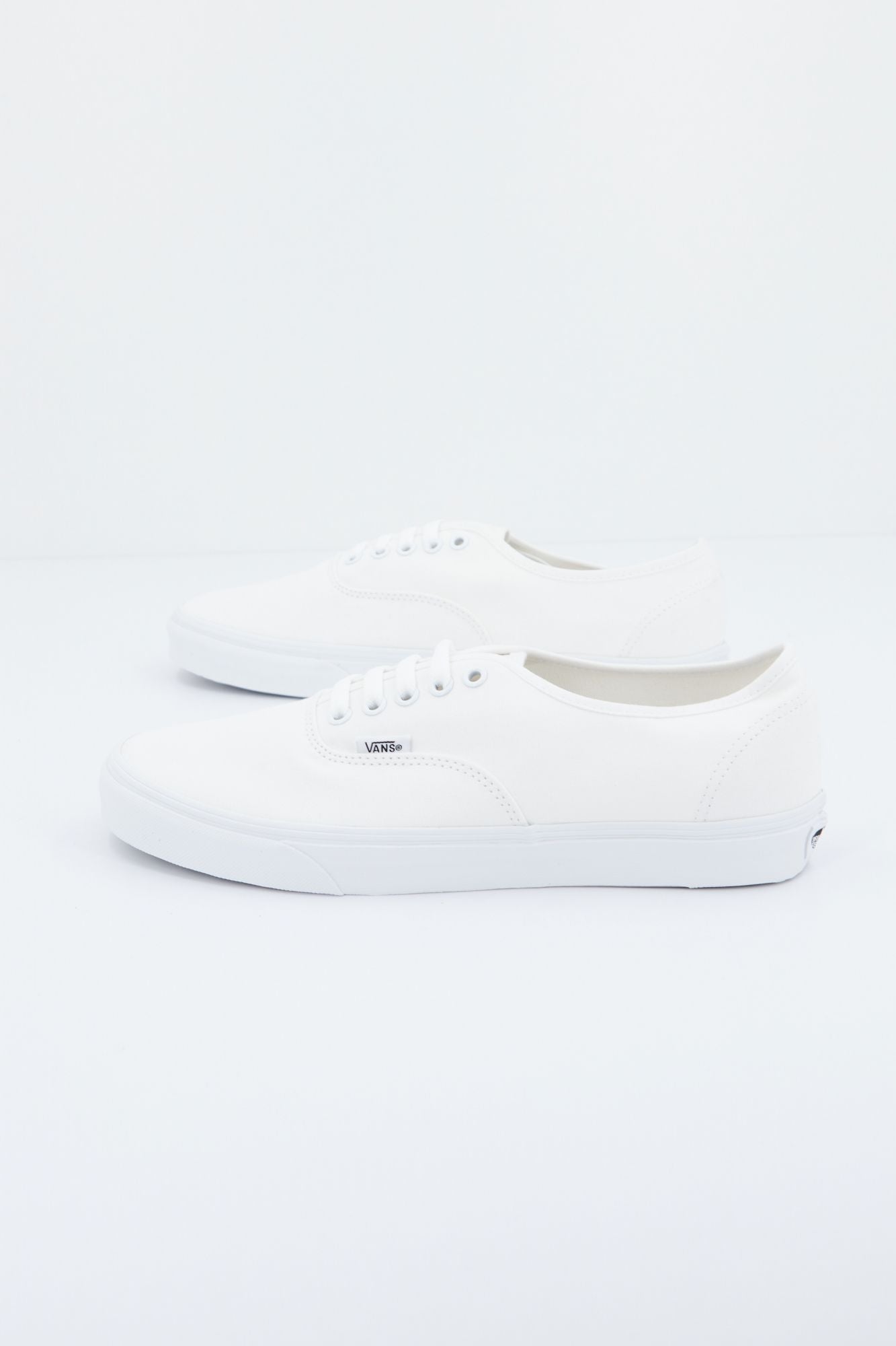 VANS VEE3W00 en color BLANCO (2)